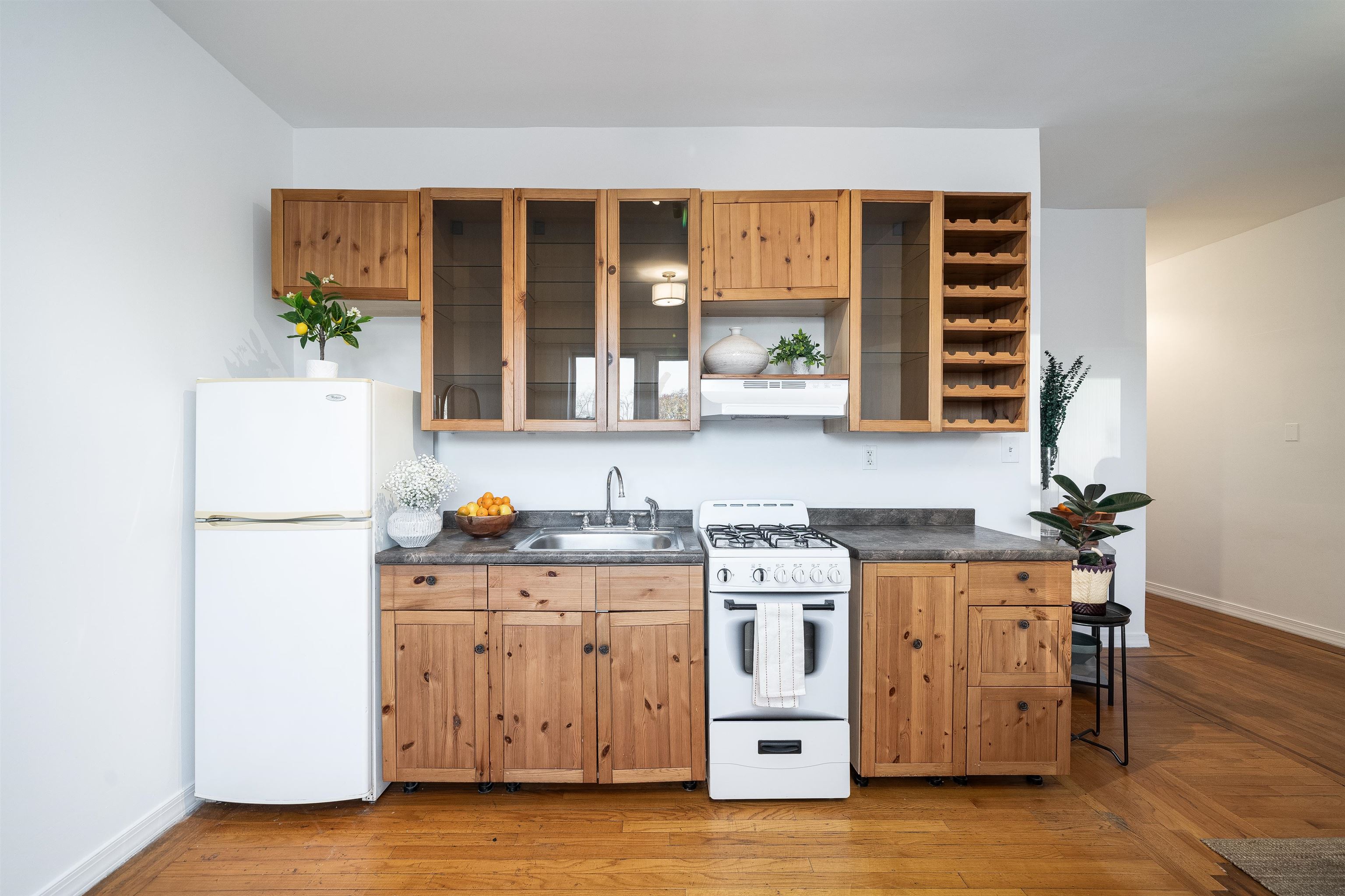 3726 PARK AVE Unit: D5