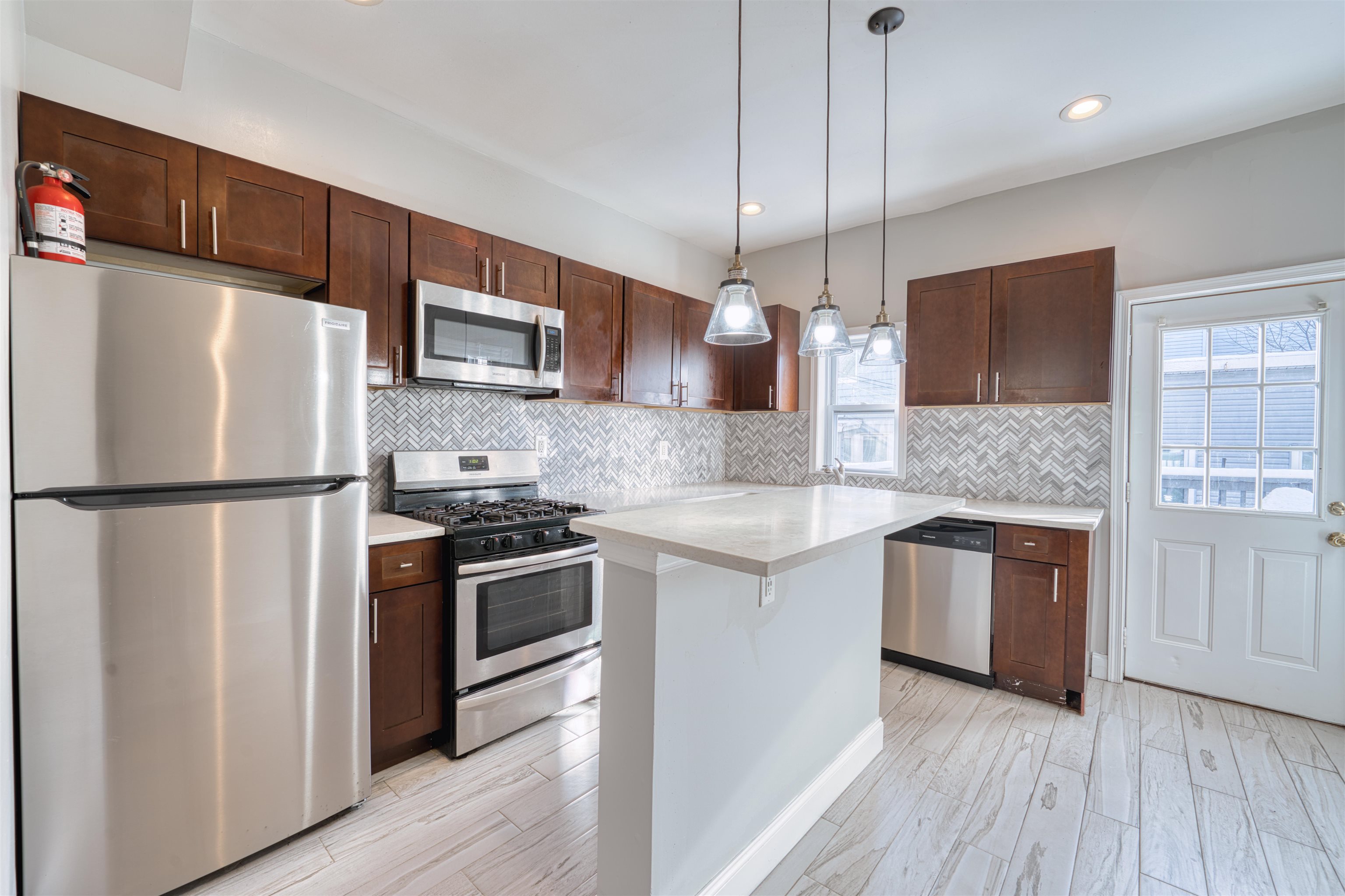 119 PROSPECT ST Unit: 1