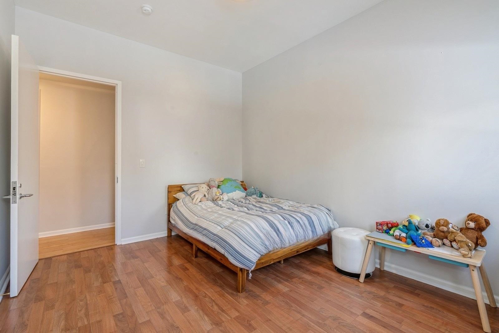 235 OGDEN AVE