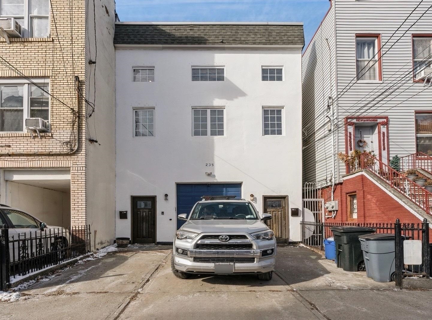 235 OGDEN AVE