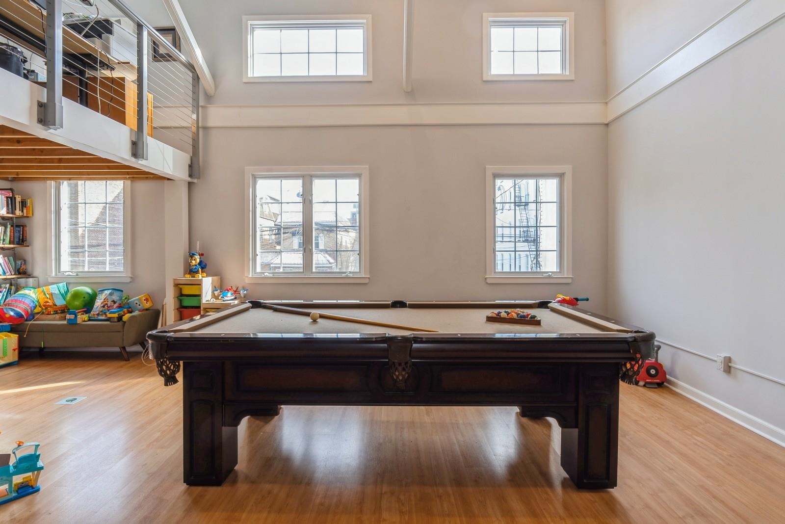 235 OGDEN AVE
