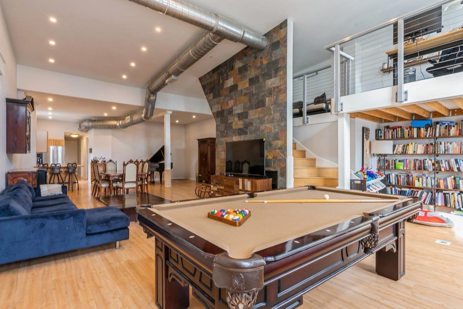 235 OGDEN AVE