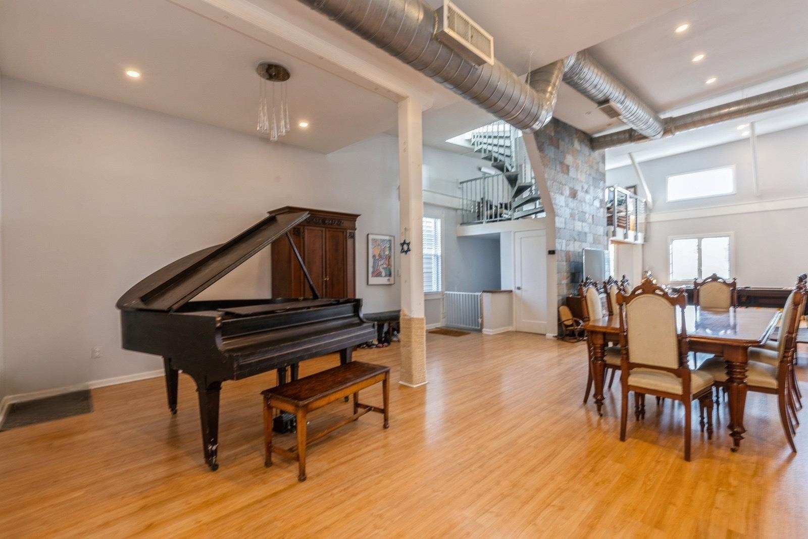 235 OGDEN AVE