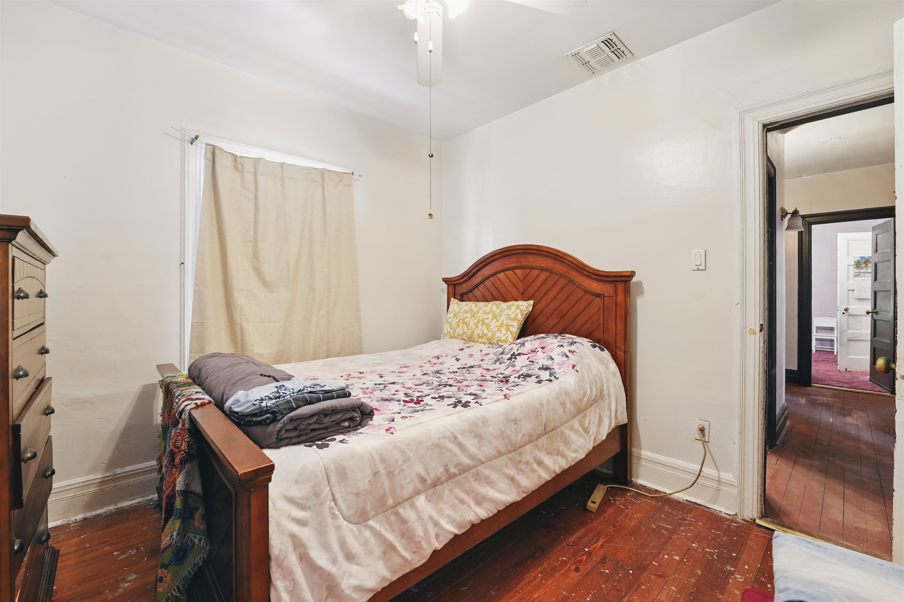 216 EGE AVE