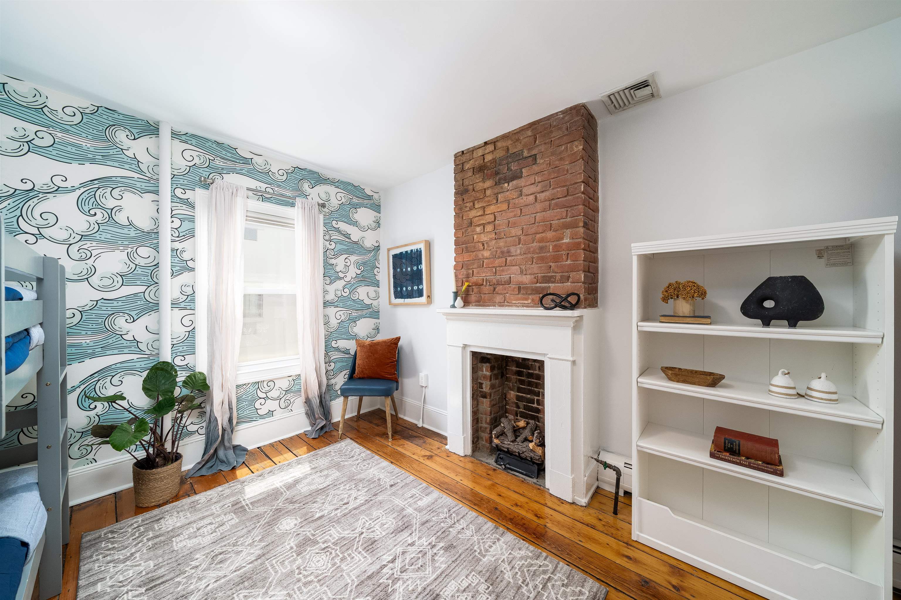 333 8TH ST
