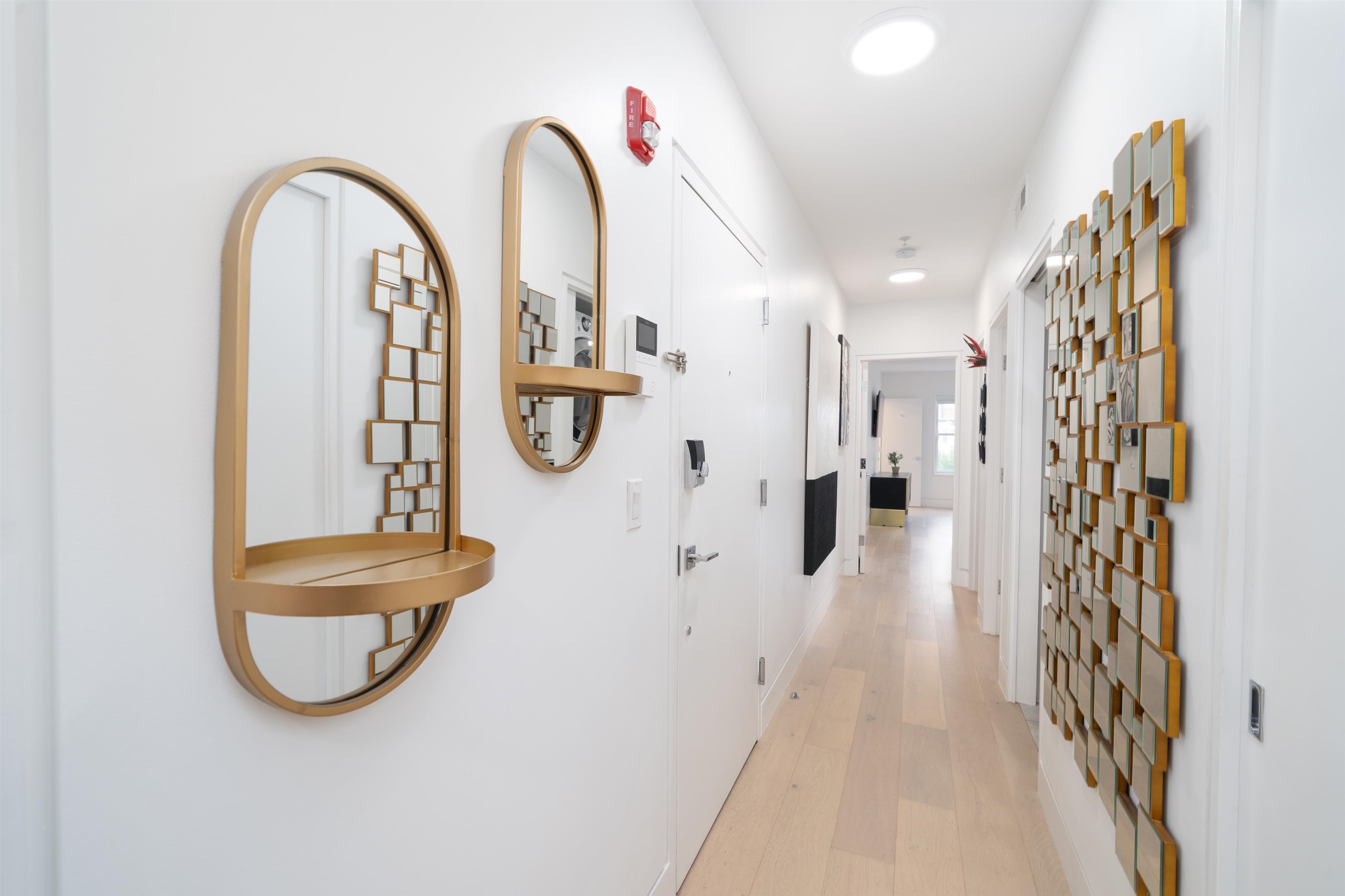 415 MONMOUTH ST Unit: 3