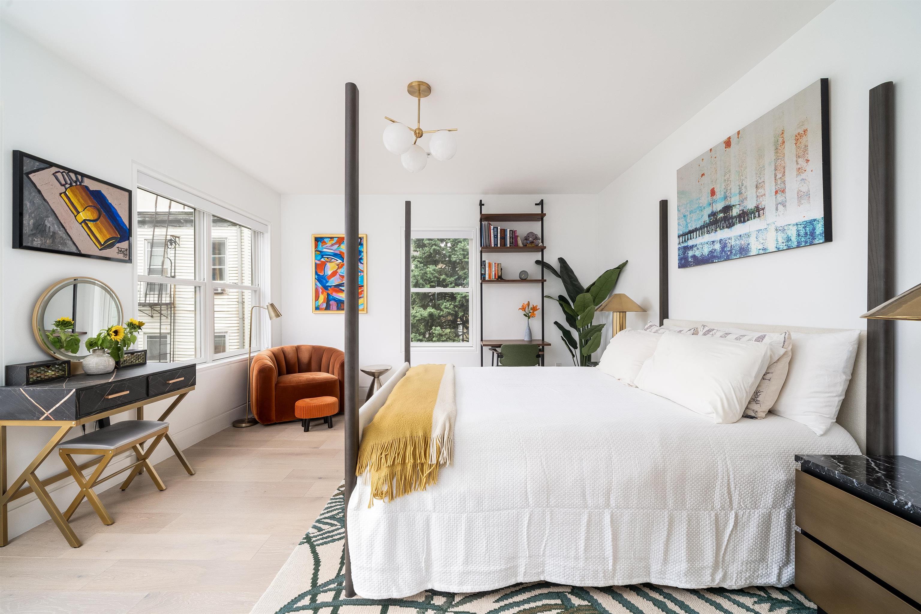 415 MONMOUTH ST Unit: 3