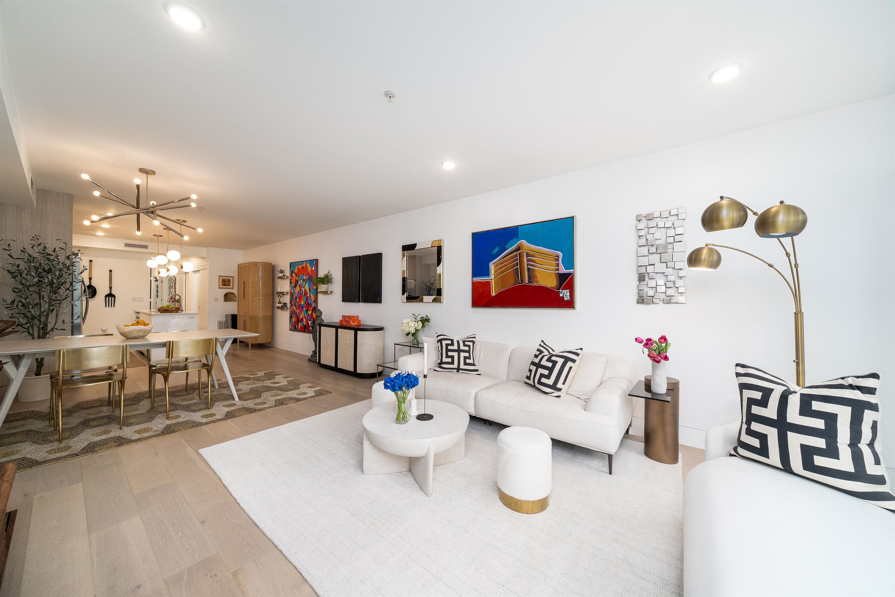 415 MONMOUTH ST Unit: 3