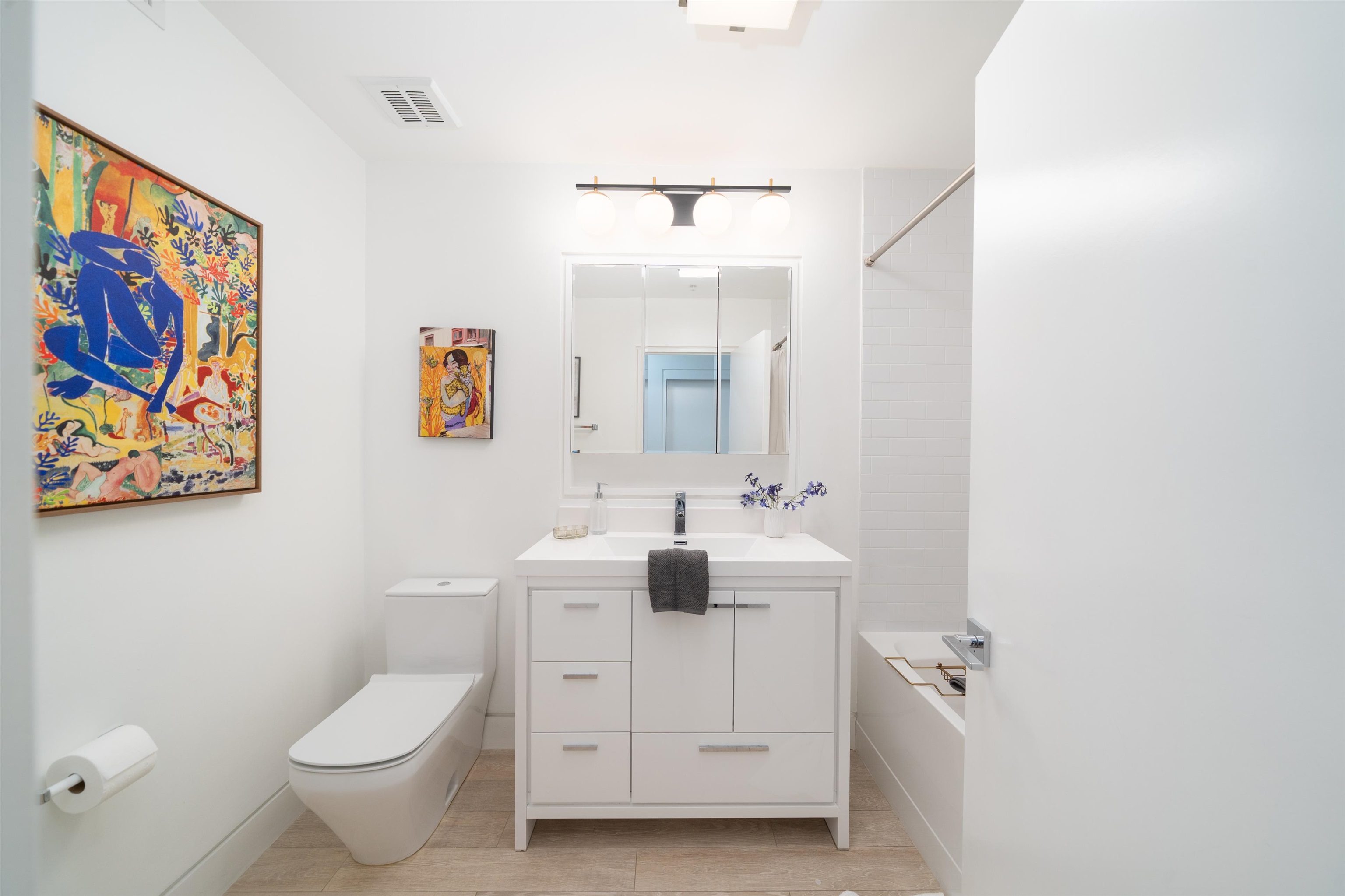 415 MONMOUTH ST Unit: 3