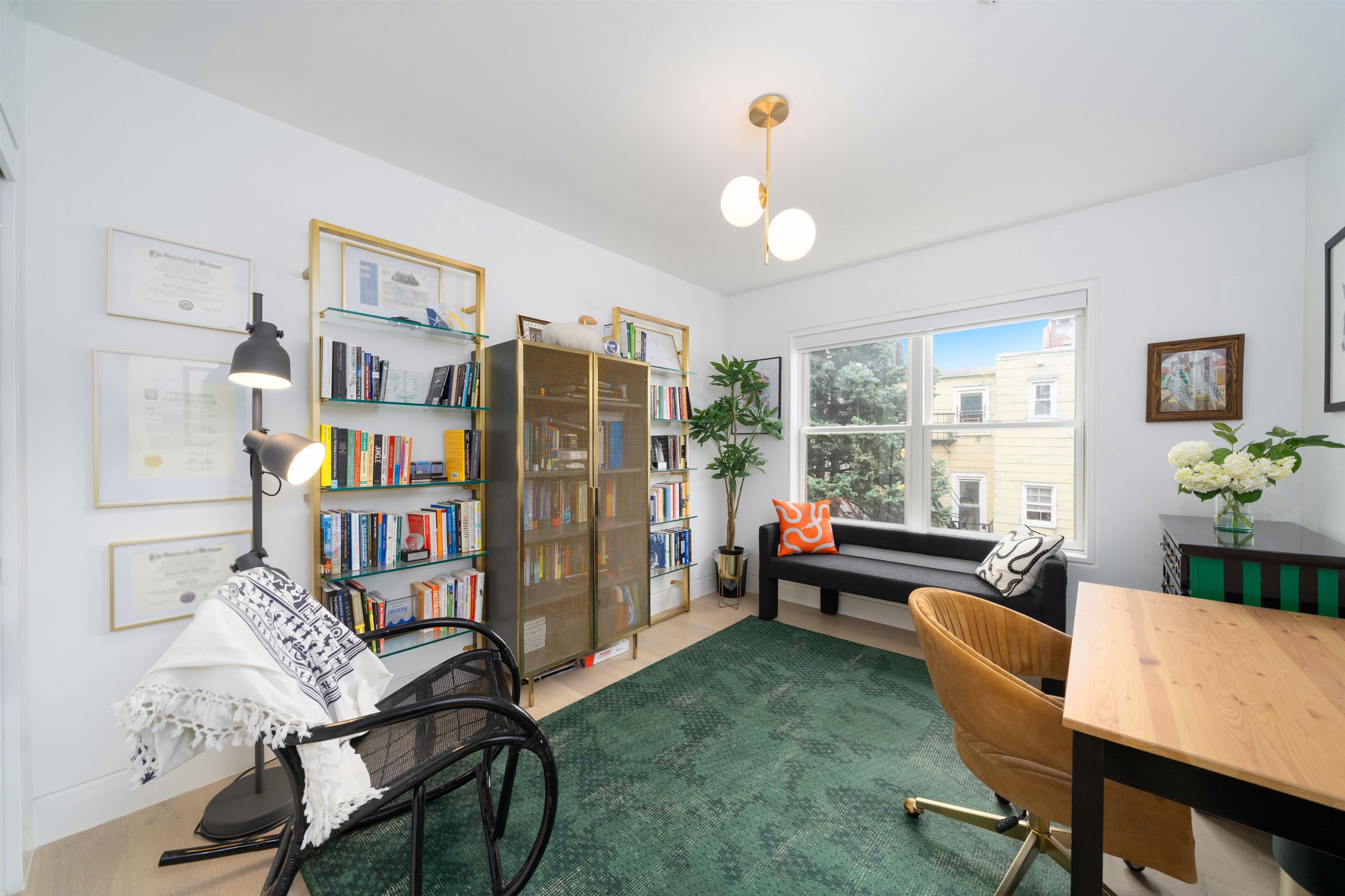 415 MONMOUTH ST Unit: 3