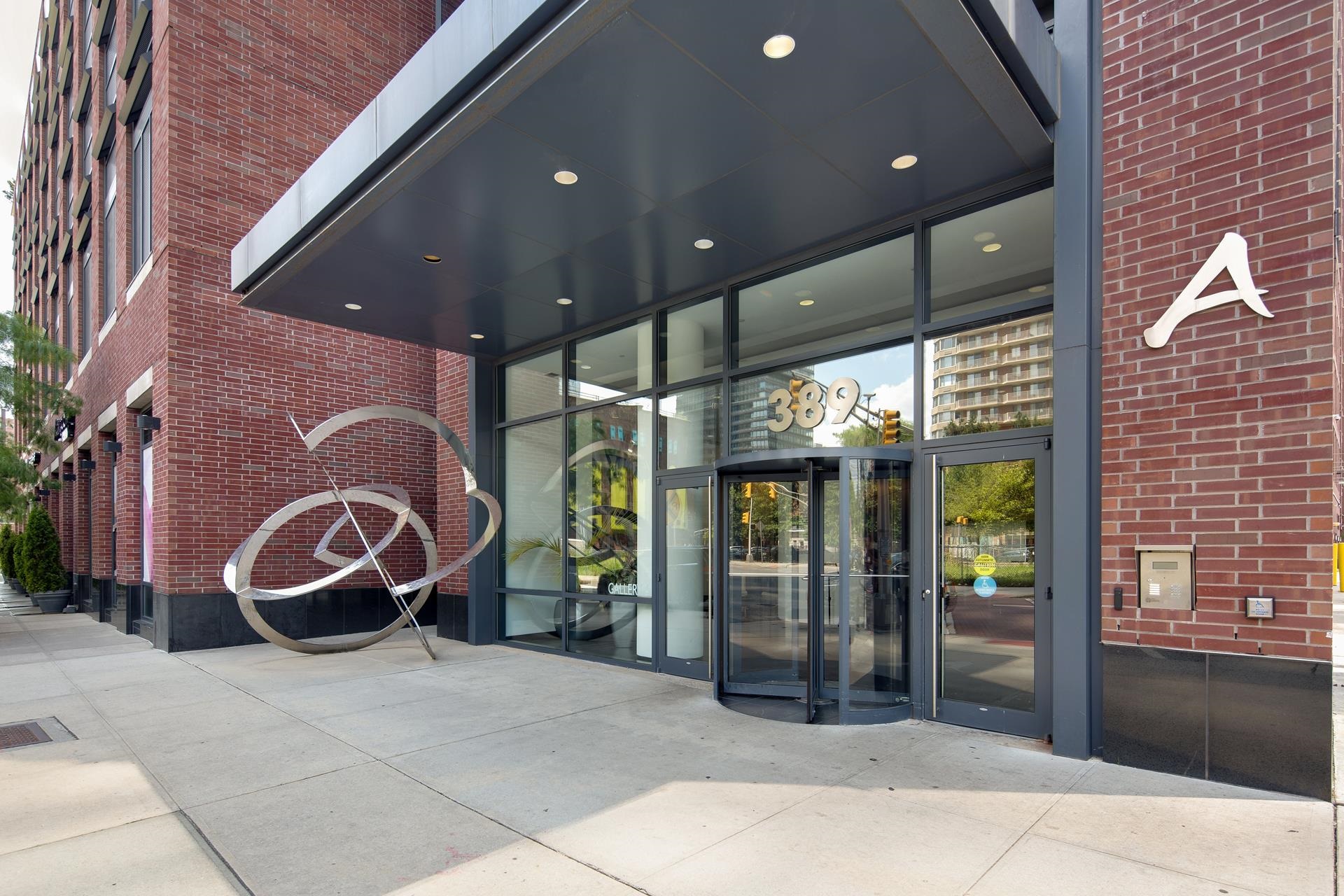 389 WASHINGTON ST Unit: 19B