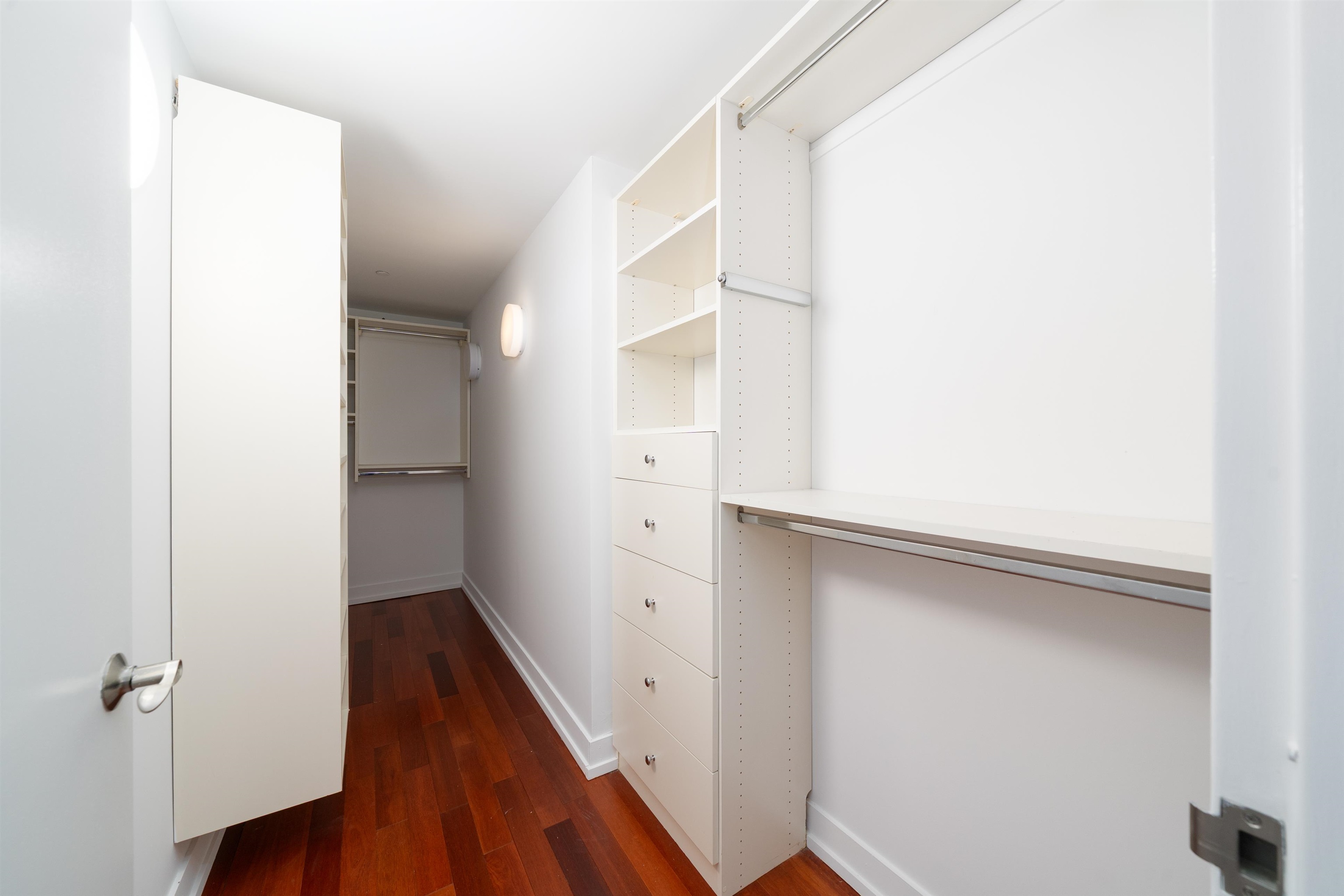 389 WASHINGTON ST Unit: 19B