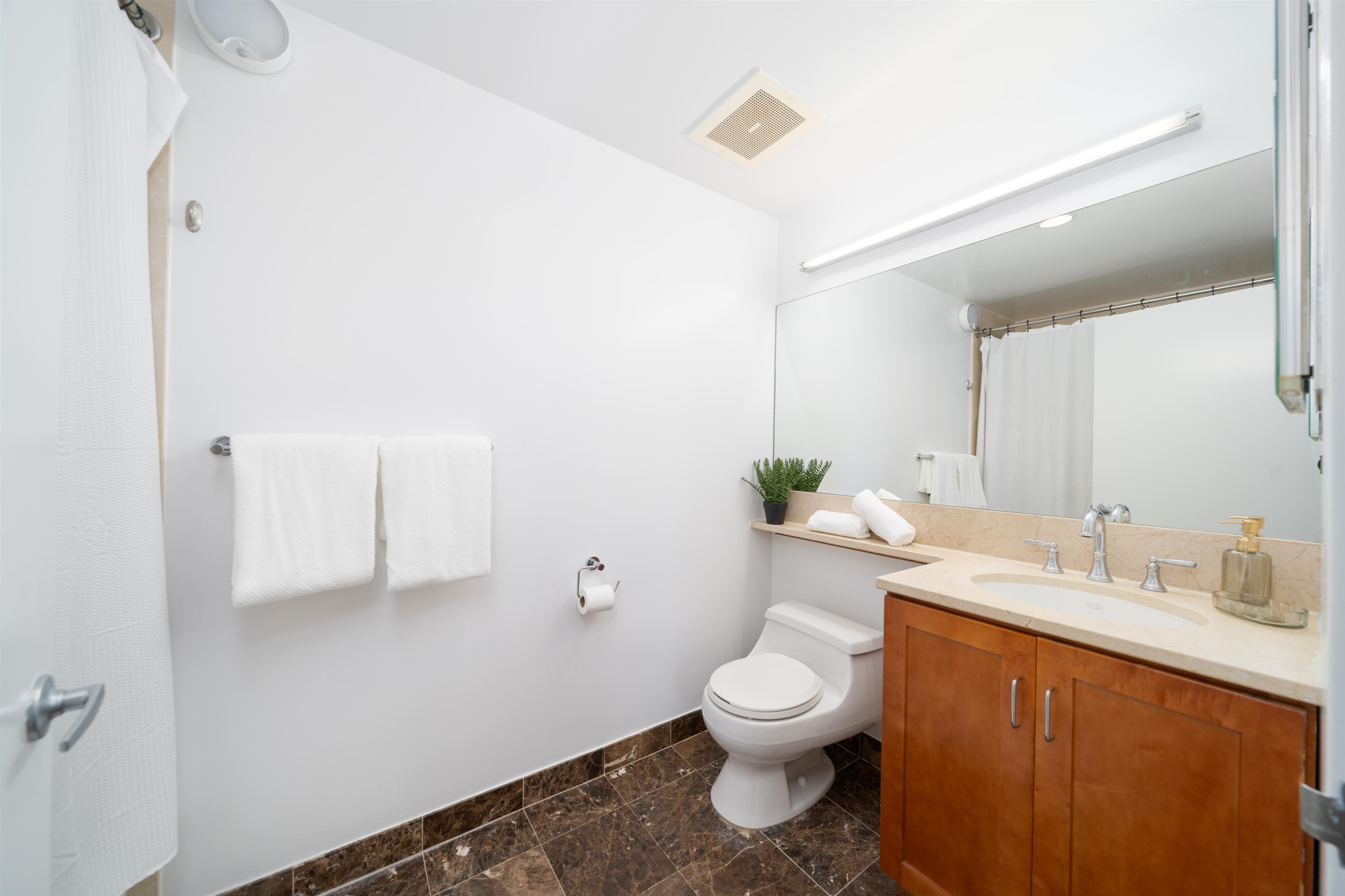 389 WASHINGTON ST Unit: 19B