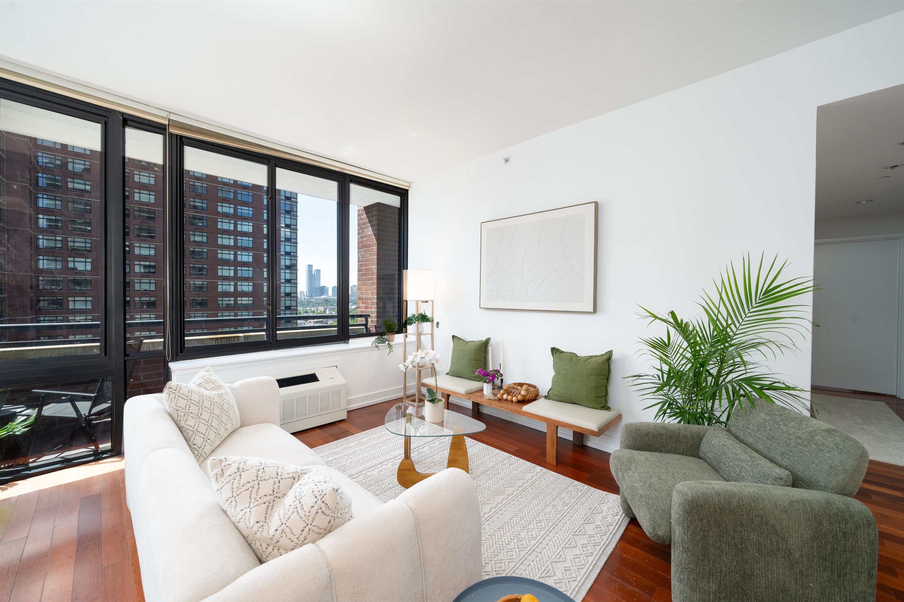 389 WASHINGTON ST Unit: 19B