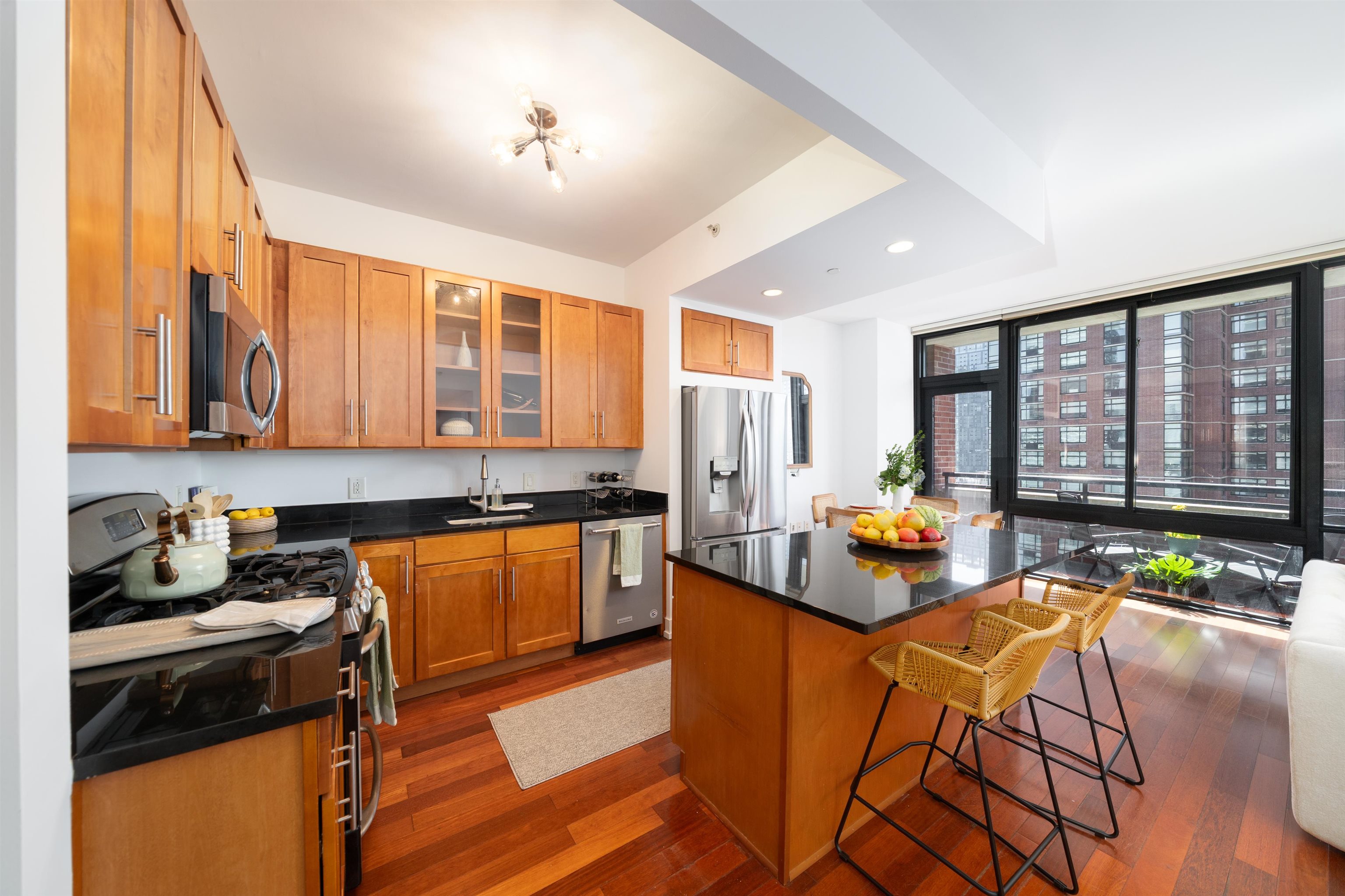 389 WASHINGTON ST Unit: 19B