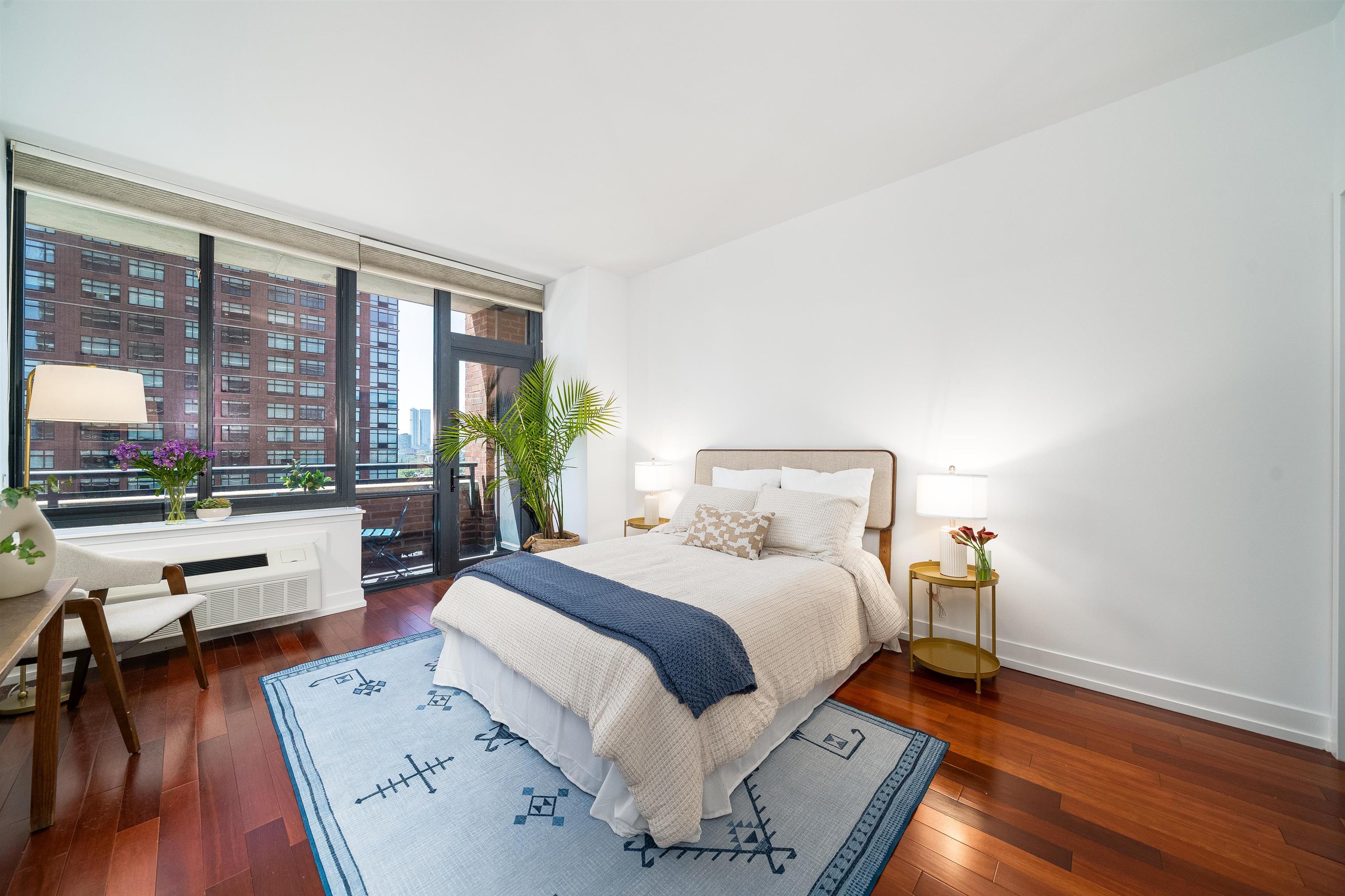 389 WASHINGTON ST Unit: 19B
