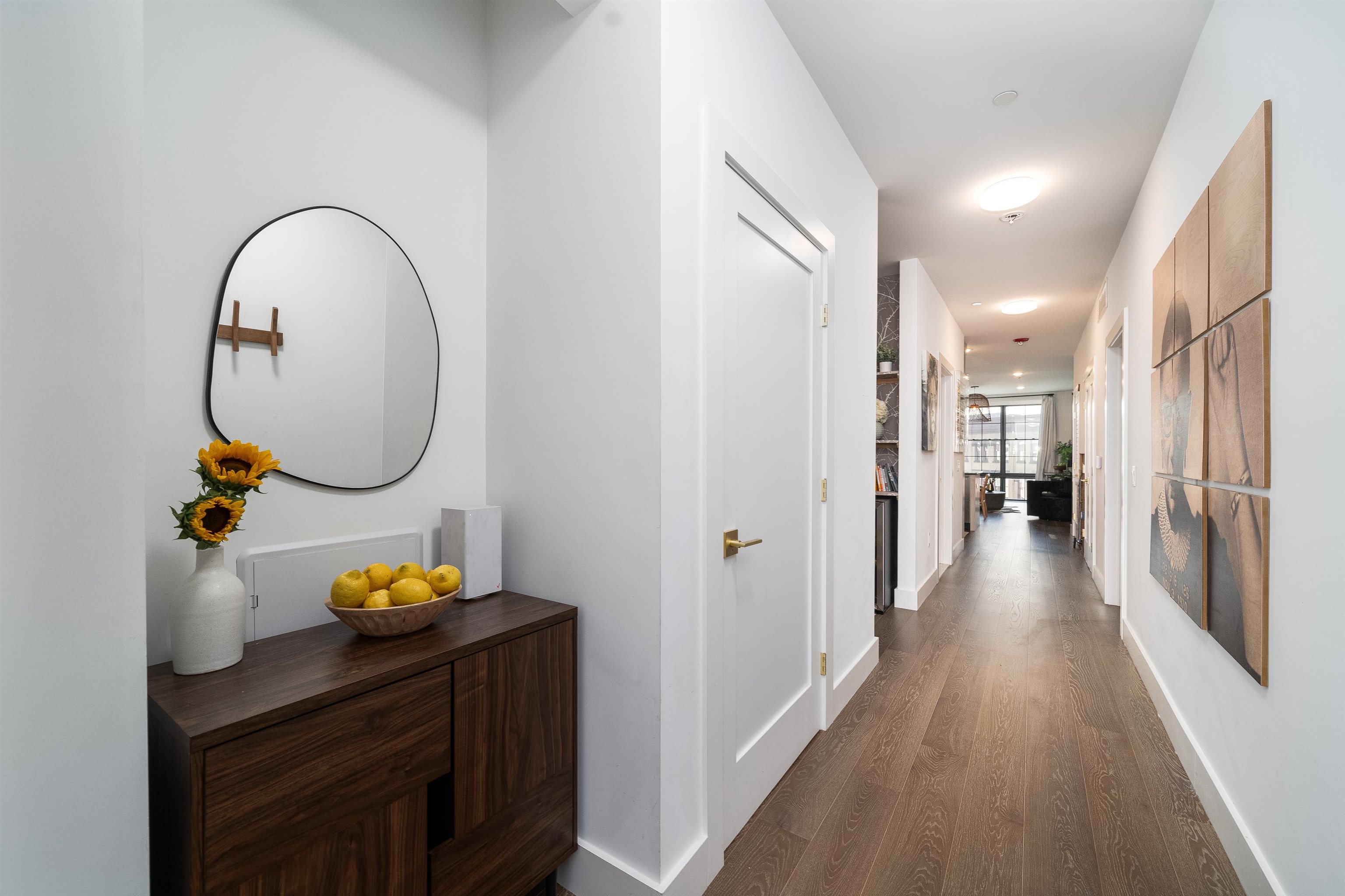 386 5TH ST Unit: 404