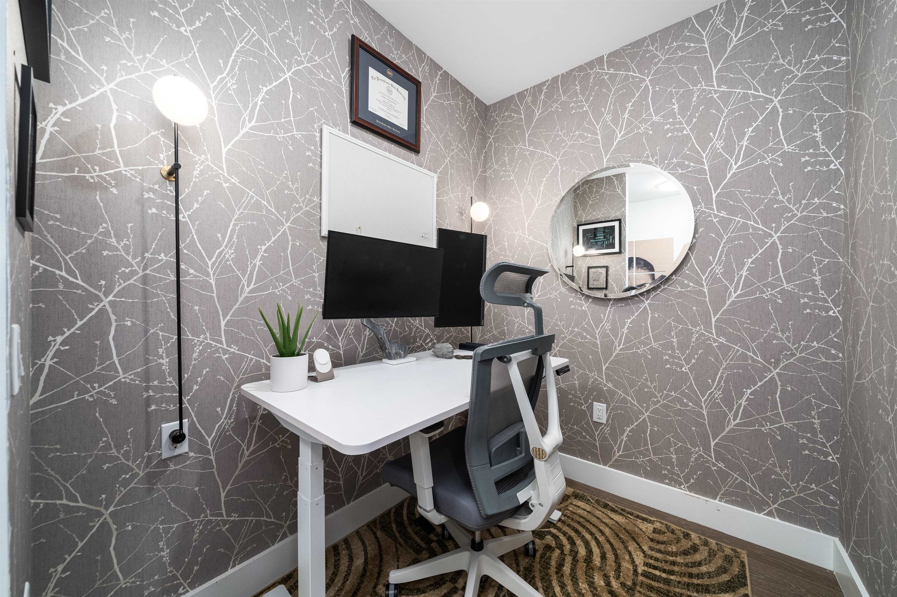 386 5TH ST Unit: 404