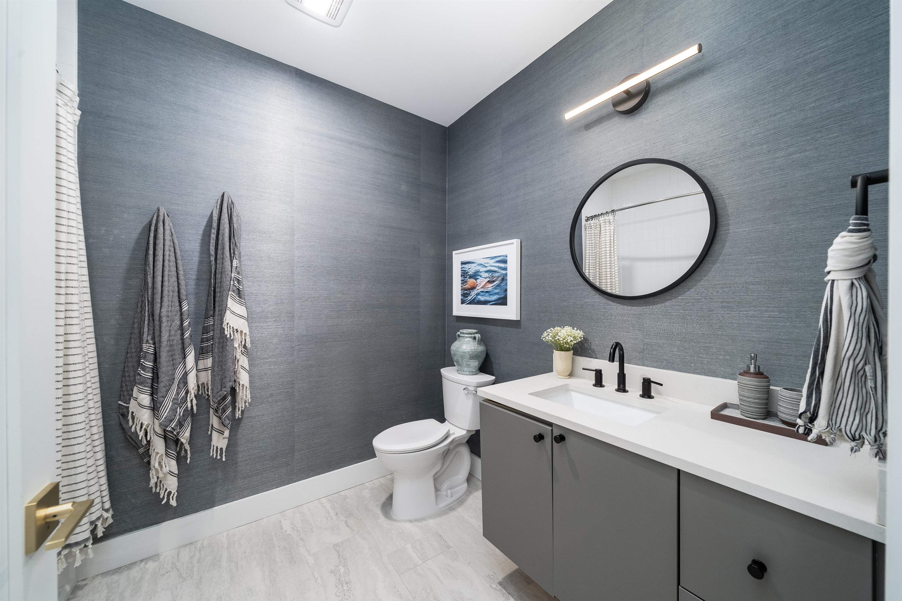 386 5TH ST Unit: 404