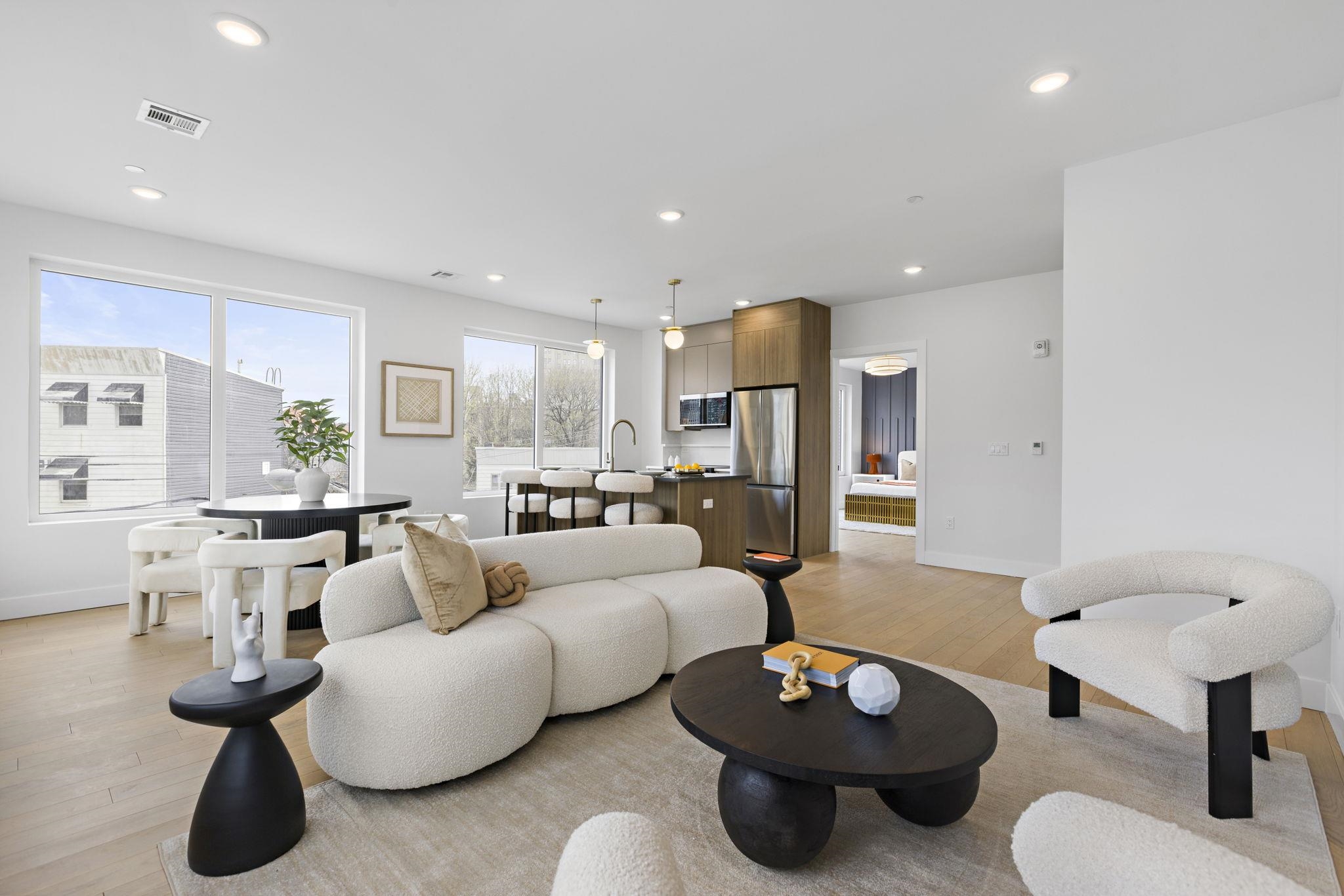 35 ORCHARD ST Unit: 202