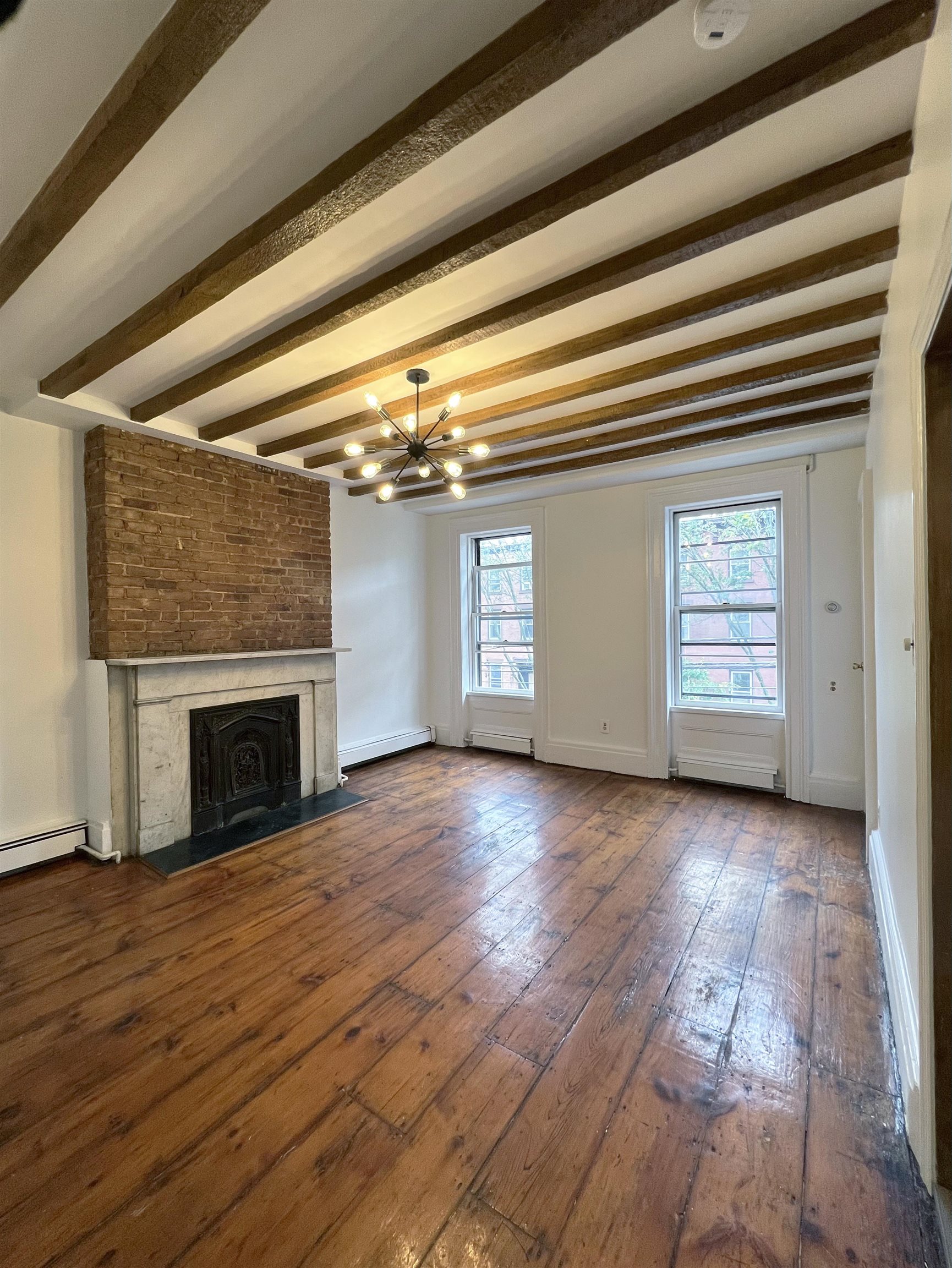 283 BARROW ST Unit: 2