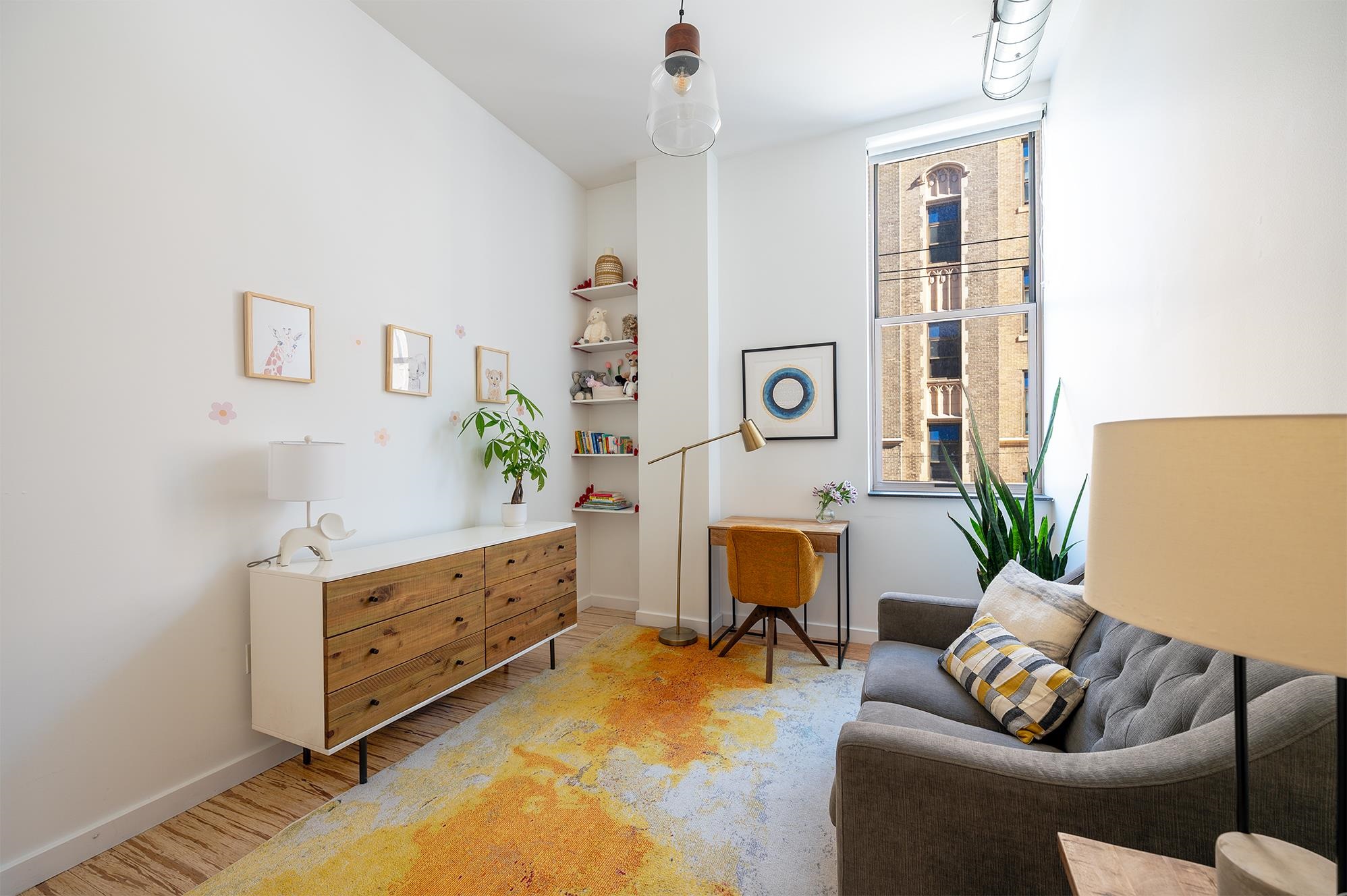 232 PAVONIA AVE Unit: 323