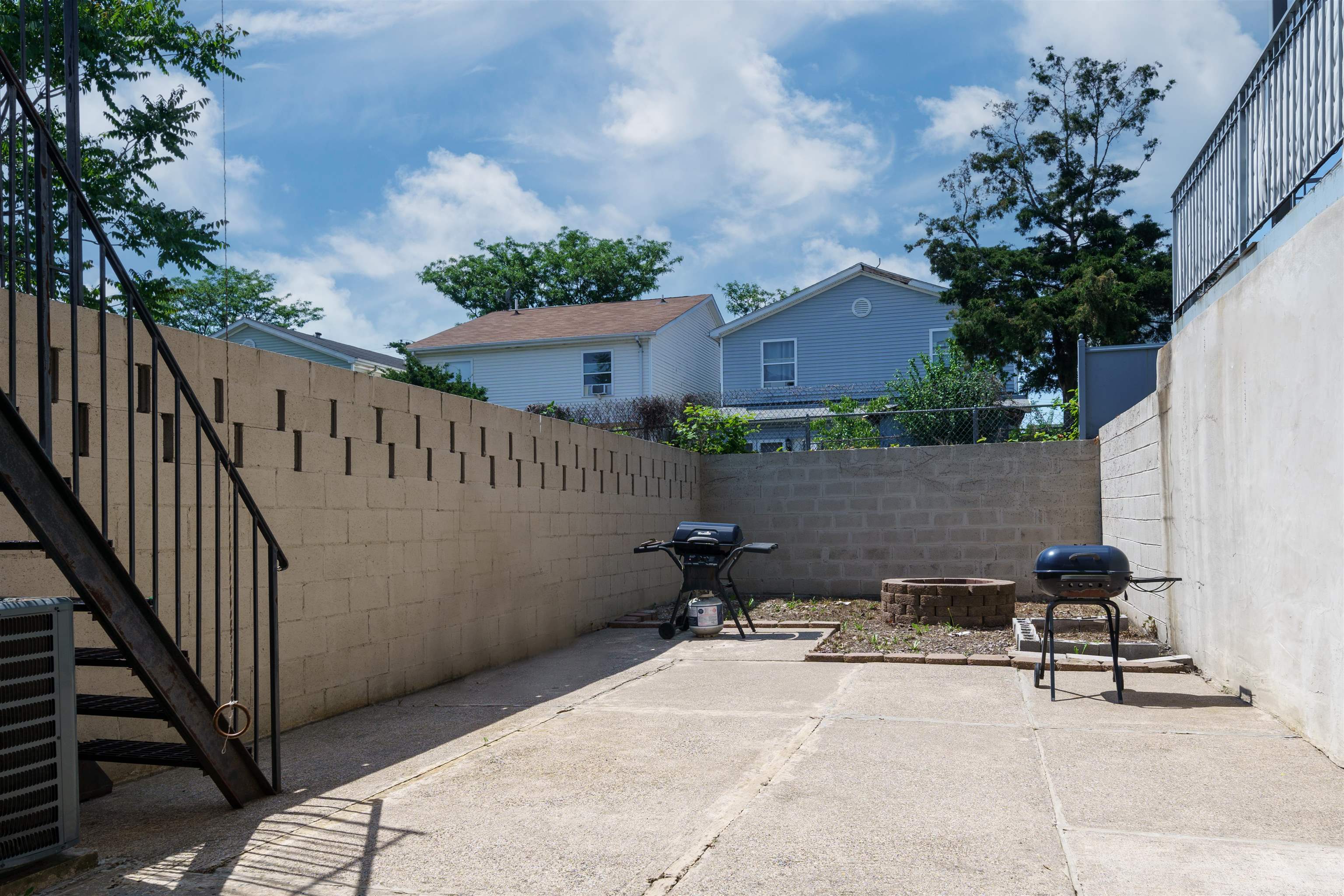 433 PACIFIC AVE Unit: Garden