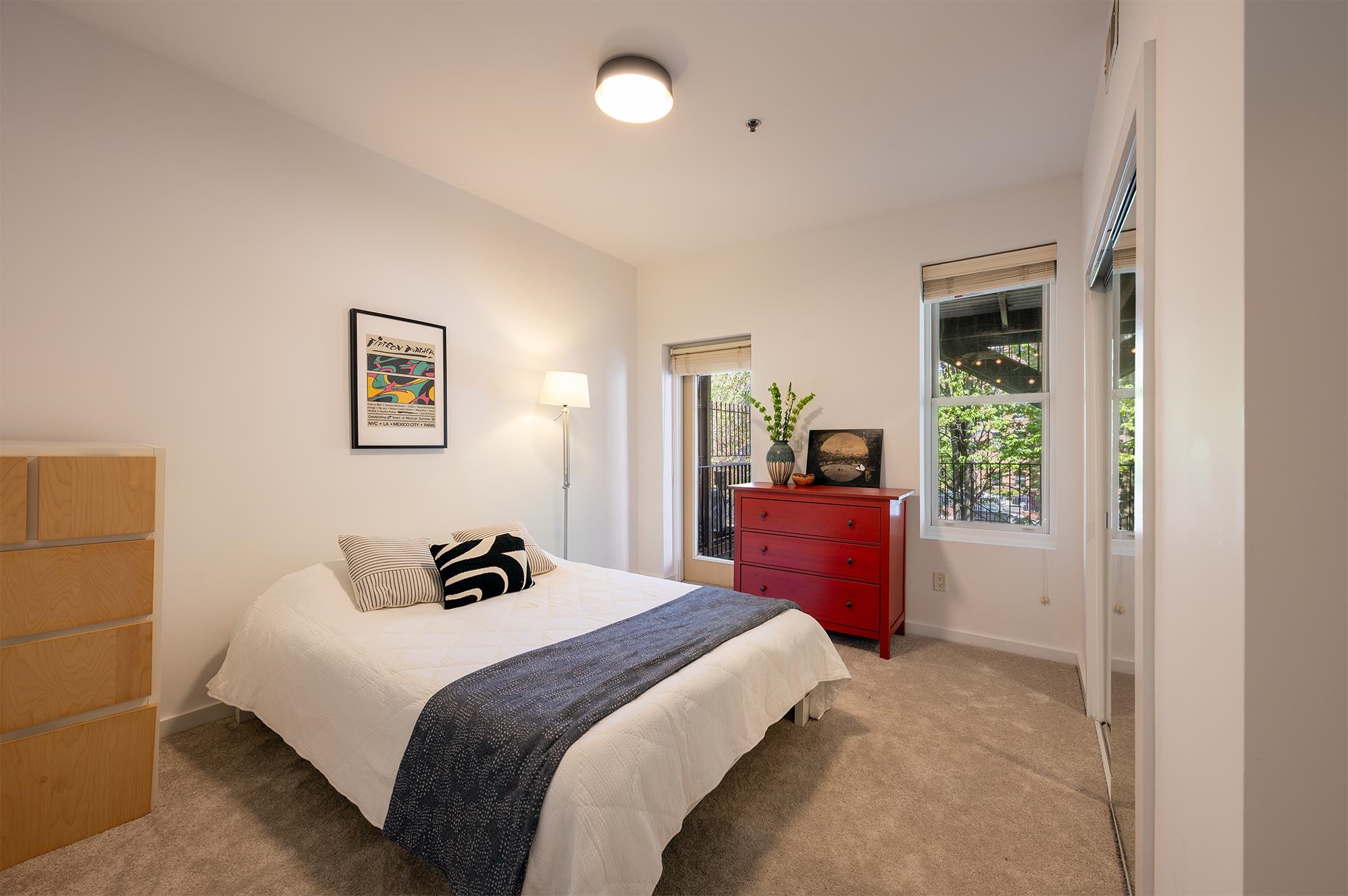 126 BRIGHT ST Unit: 201
