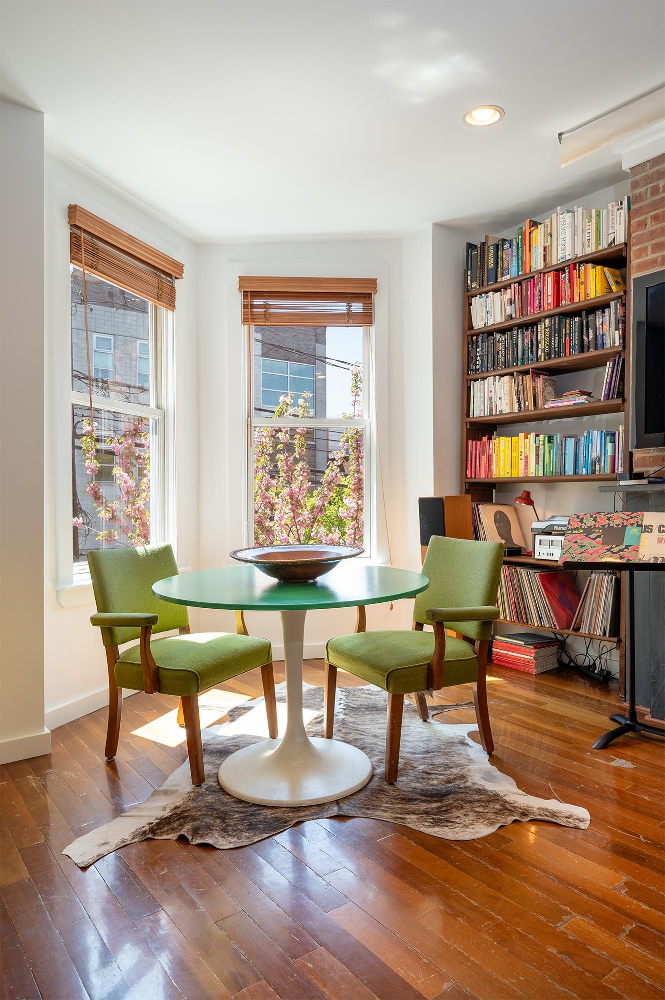 126 BRIGHT ST Unit: 201
