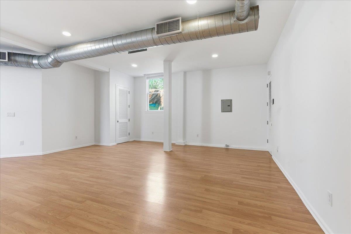 235 OGDEN AVE Unit: 1