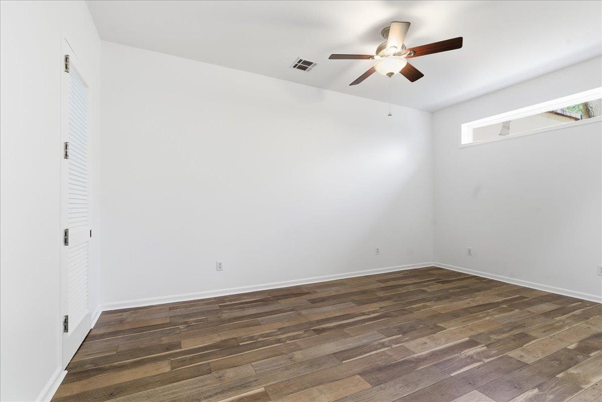 235 OGDEN AVE Unit: 1