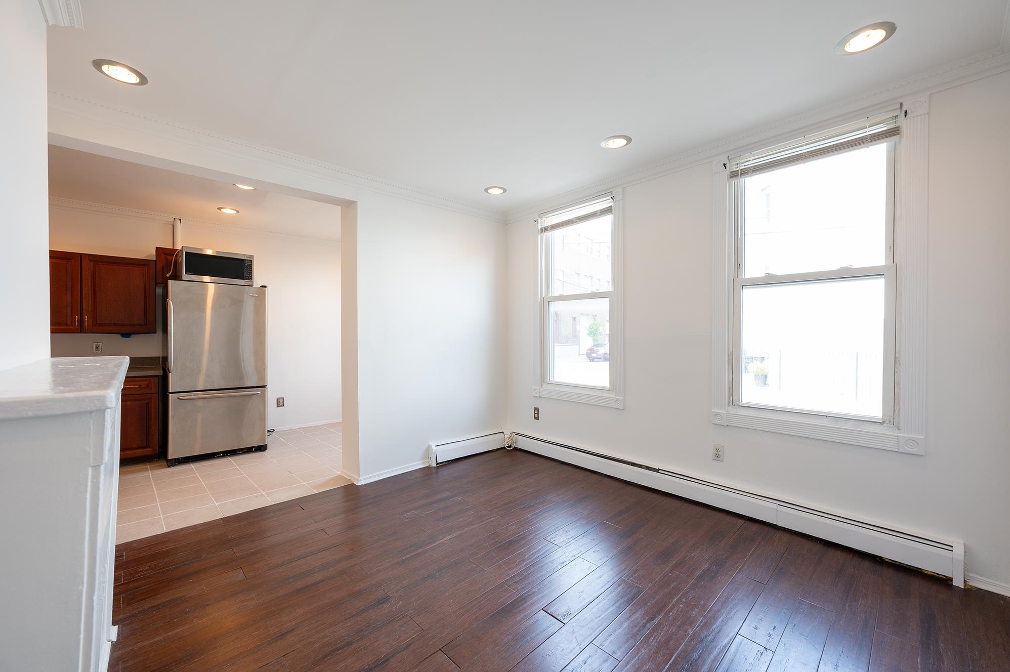 48 RAVINE AVE Unit: 1