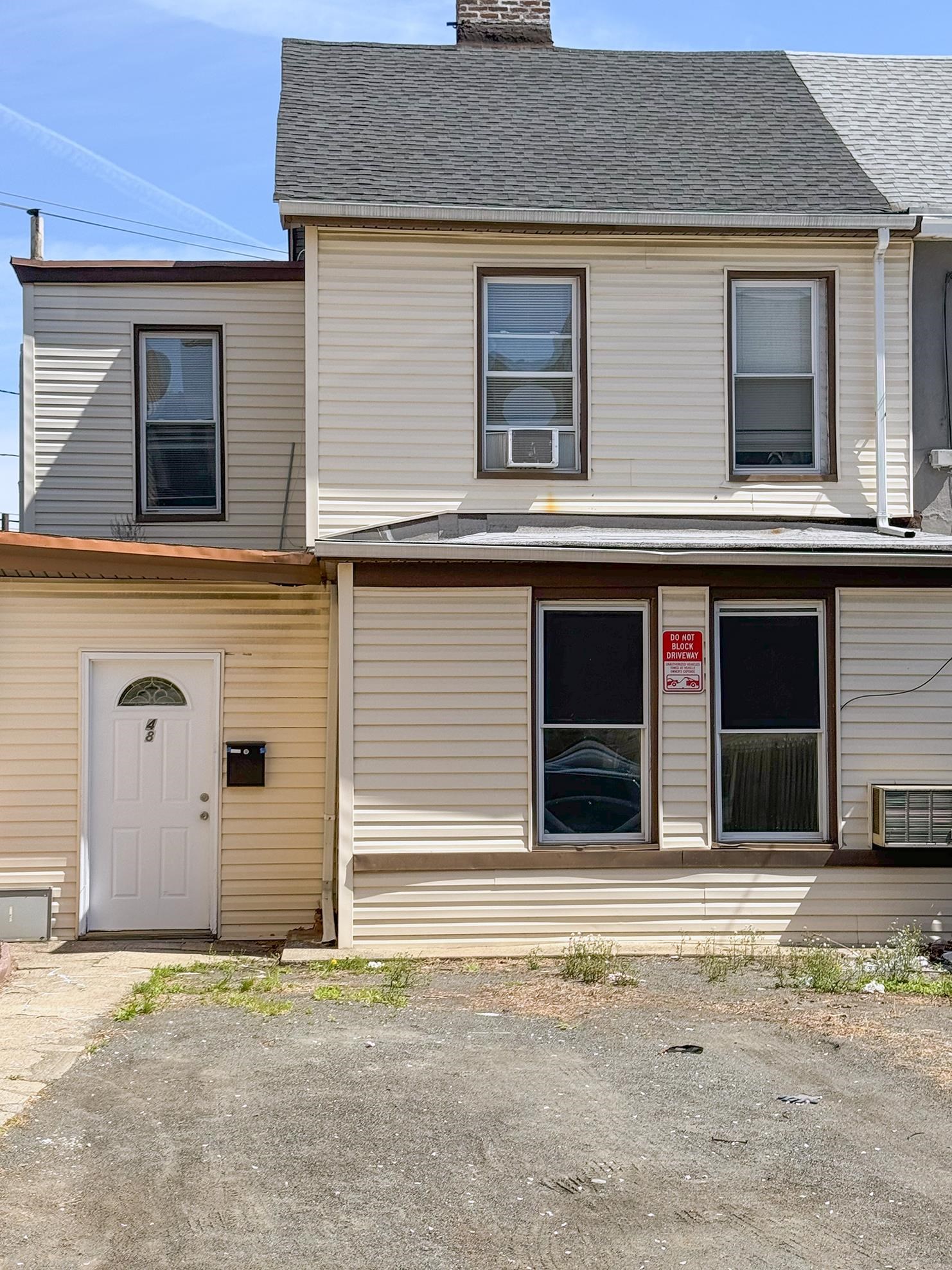 48 RAVINE AVE Unit: 1