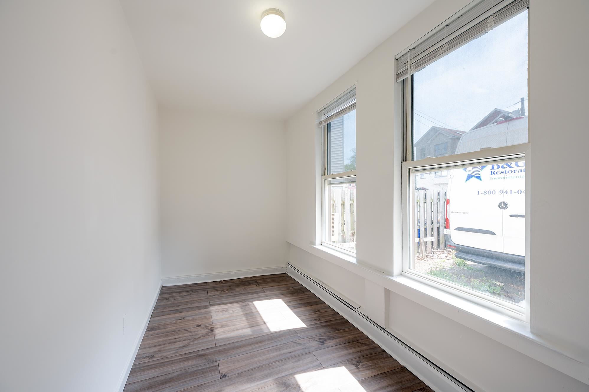 48 RAVINE AVE Unit: 1