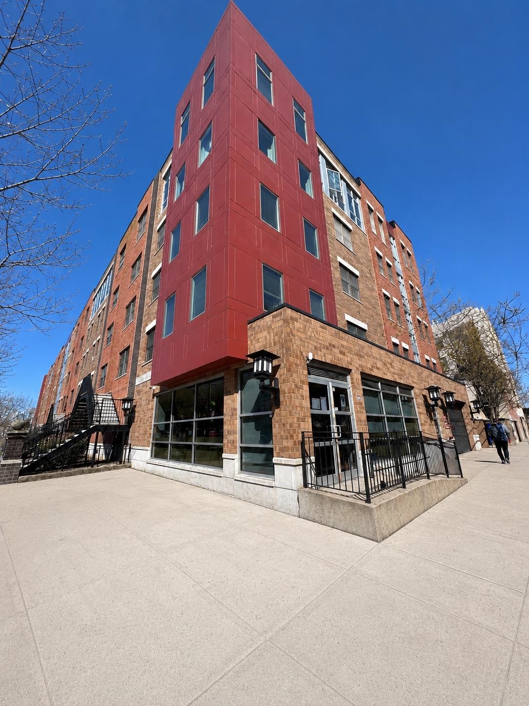 650 2ND ST Unit: 2D