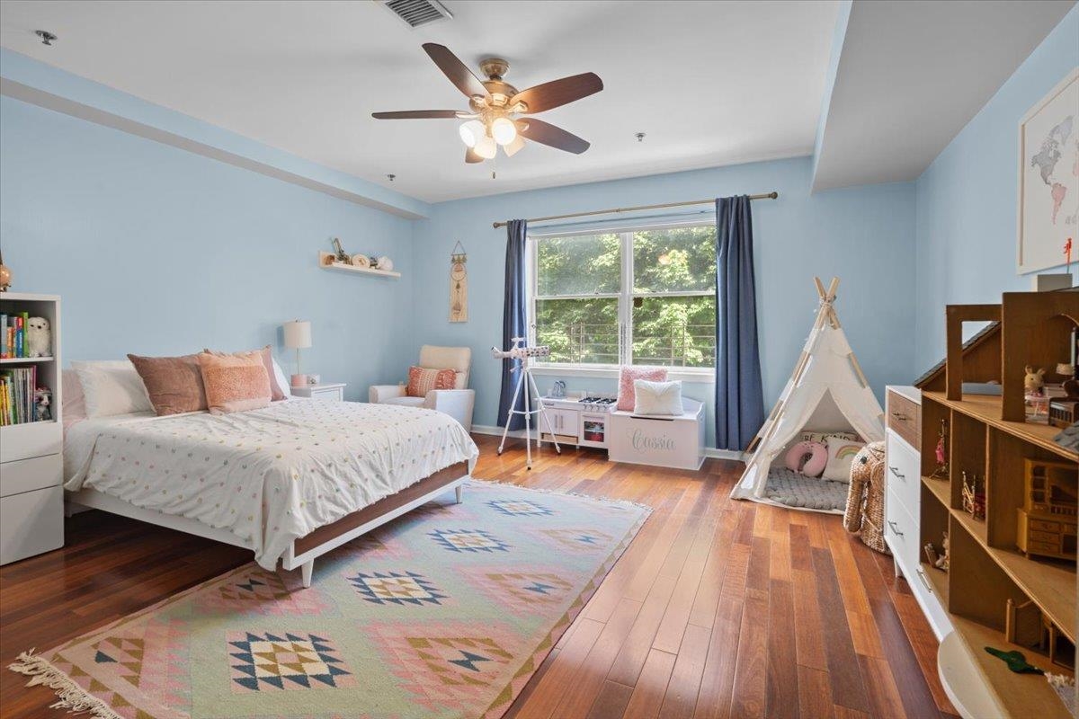 650 2ND ST Unit: 2D