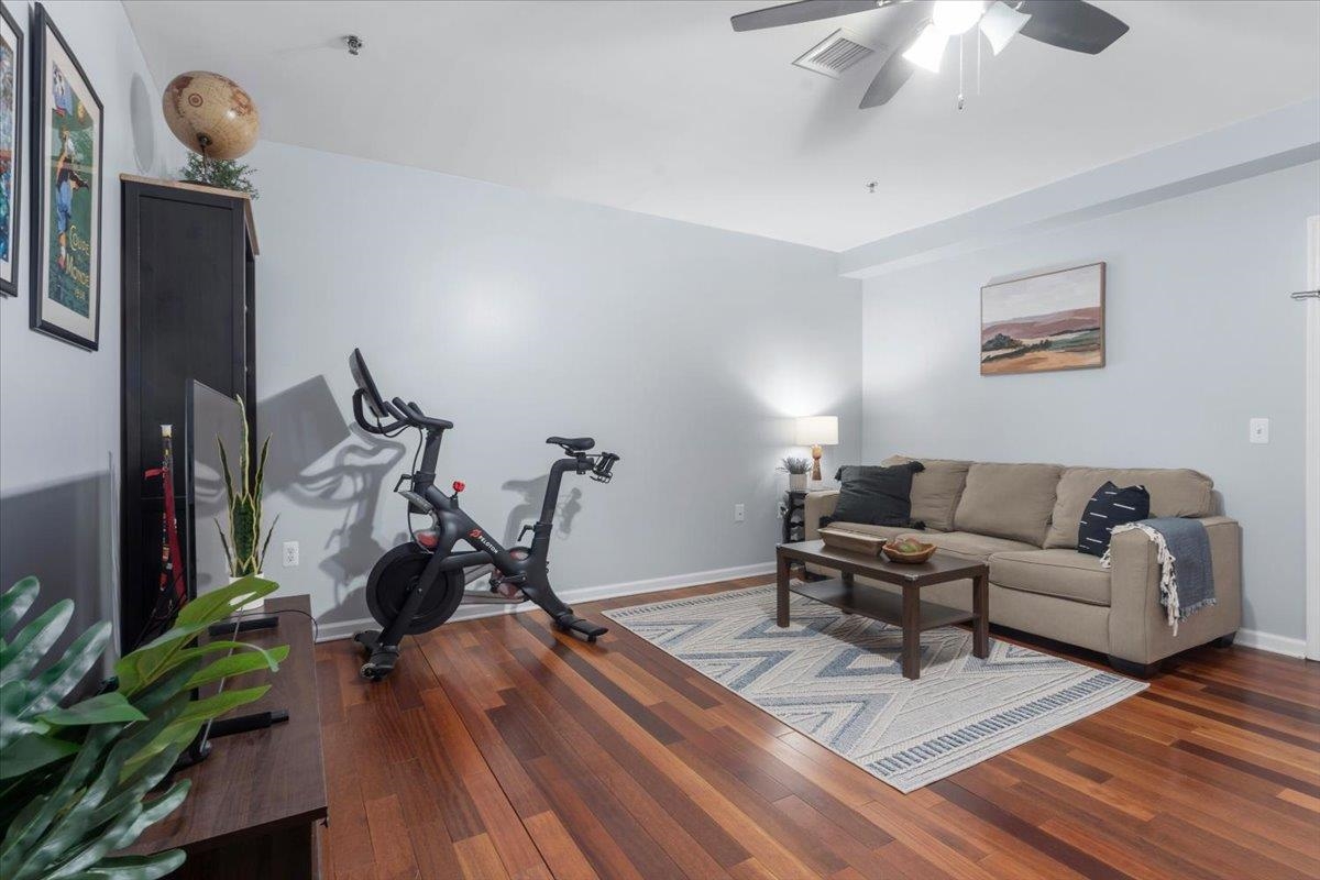 650 2ND ST Unit: 2D