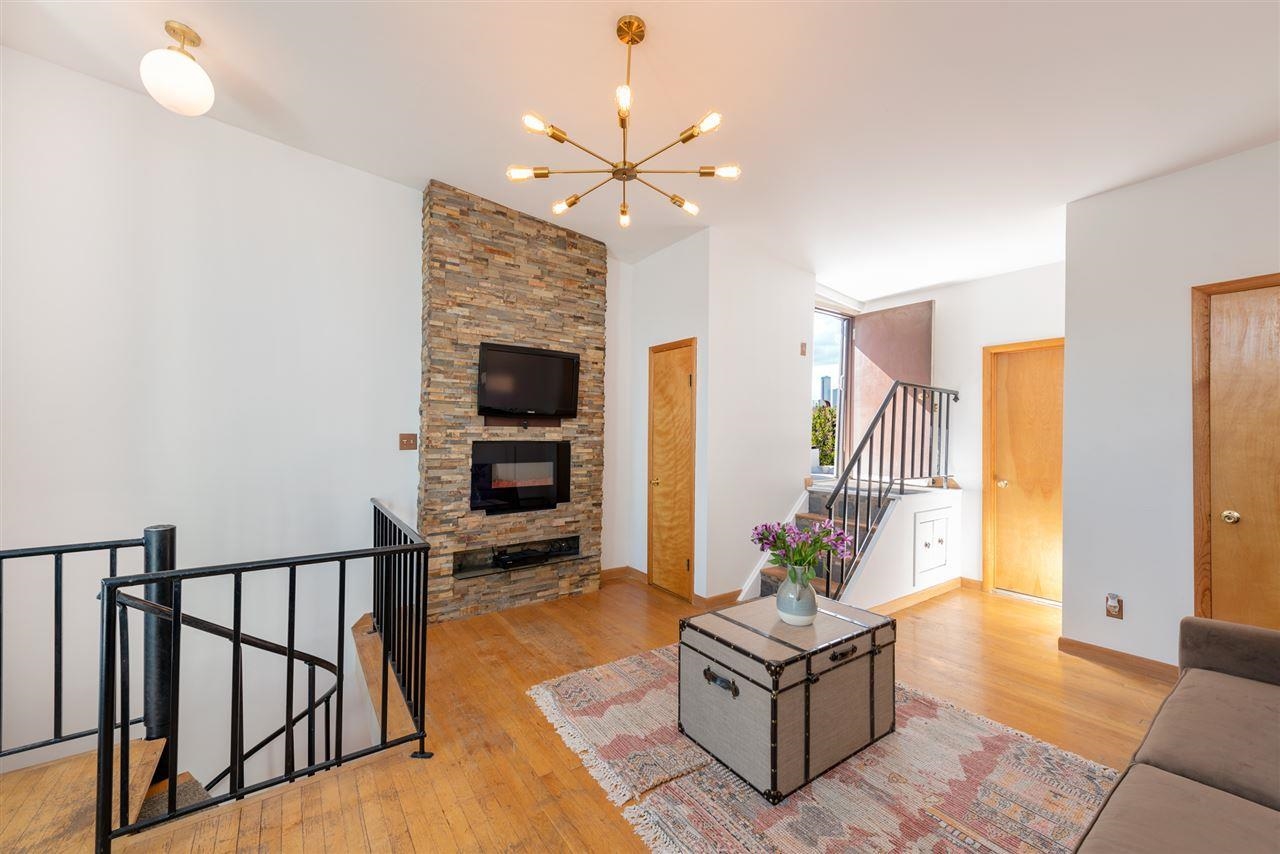 208 WILLOW AVE Unit: 405
