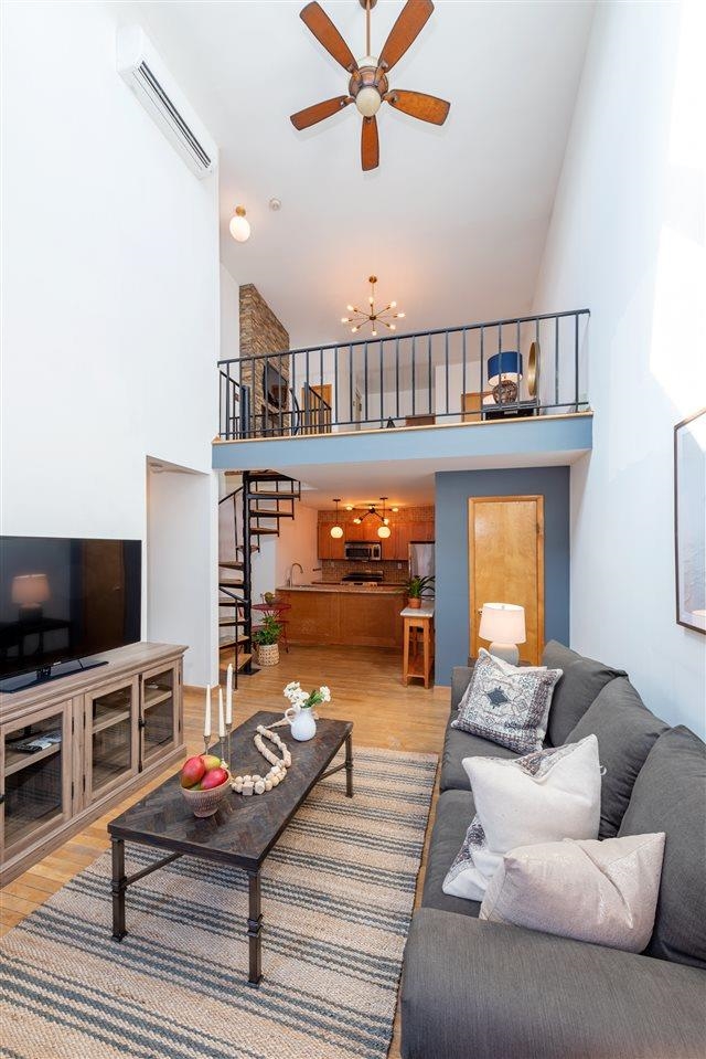 208 WILLOW AVE Unit: 405