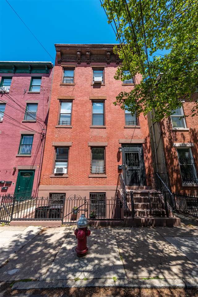 280 5TH ST Unit: 1