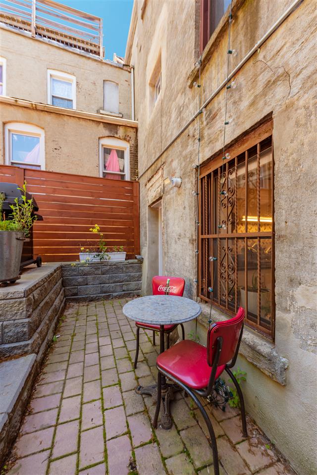 280 5TH ST Unit: 1