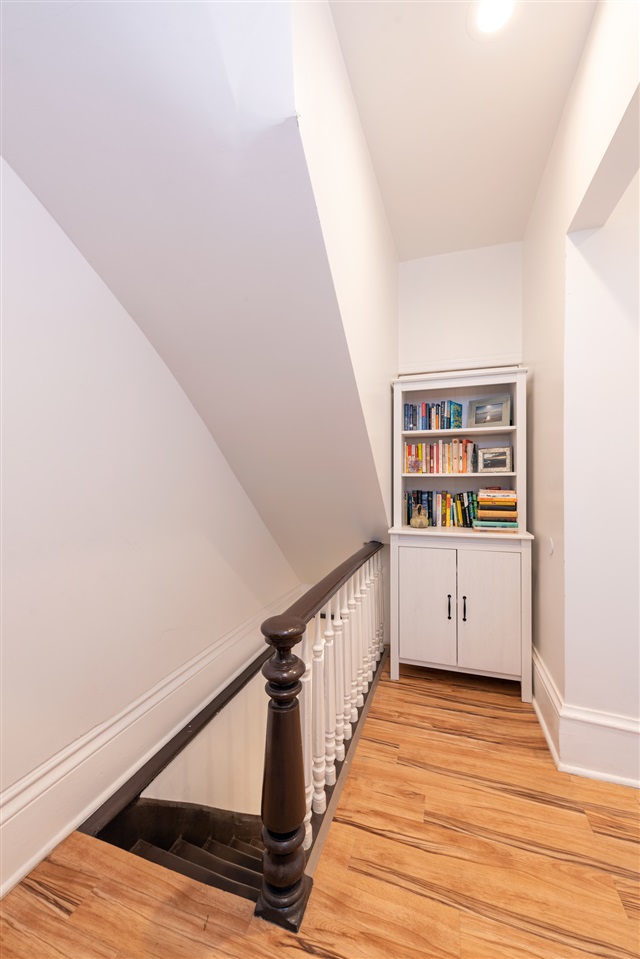 280 5TH ST Unit: 1