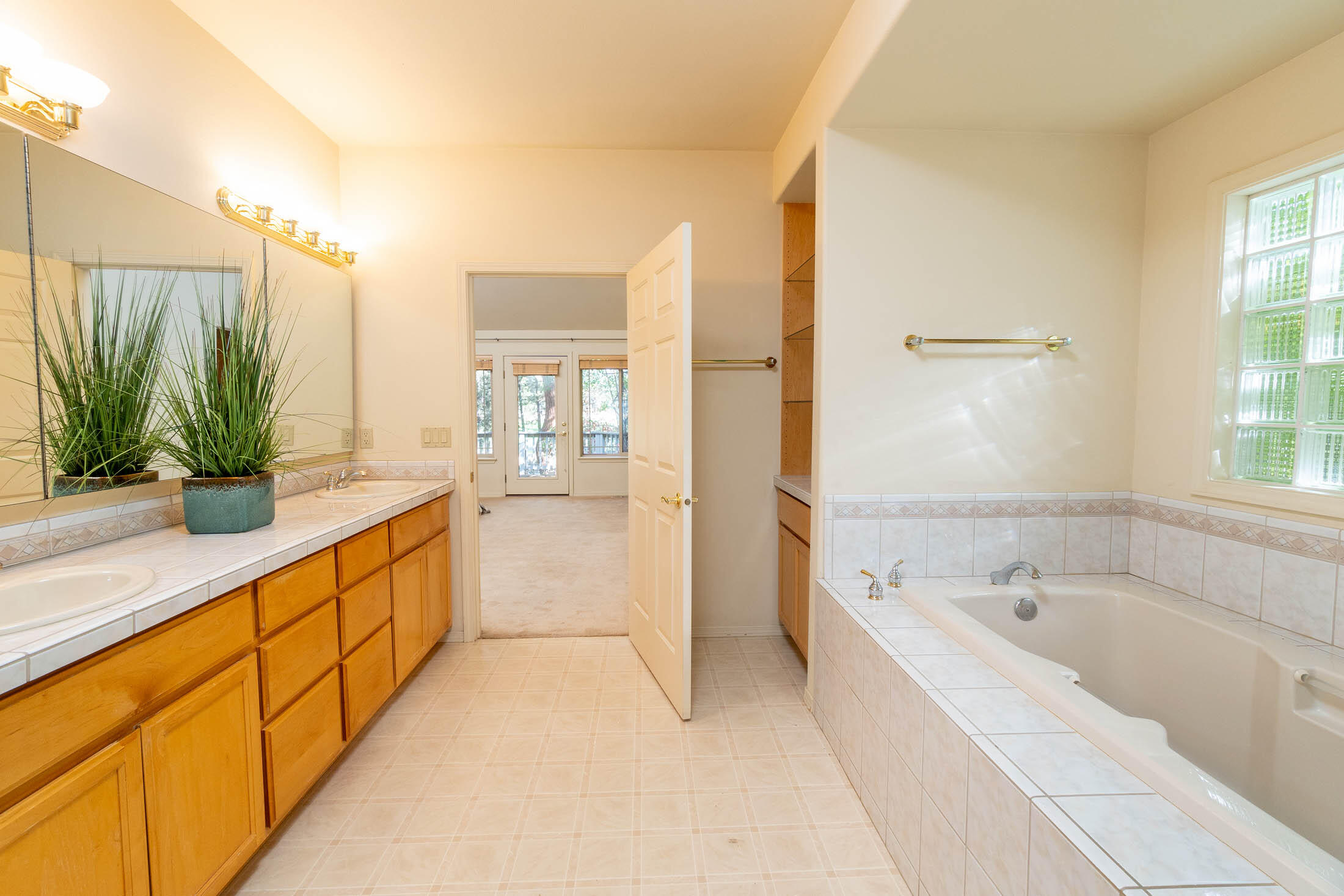 2630 NW Morris Court