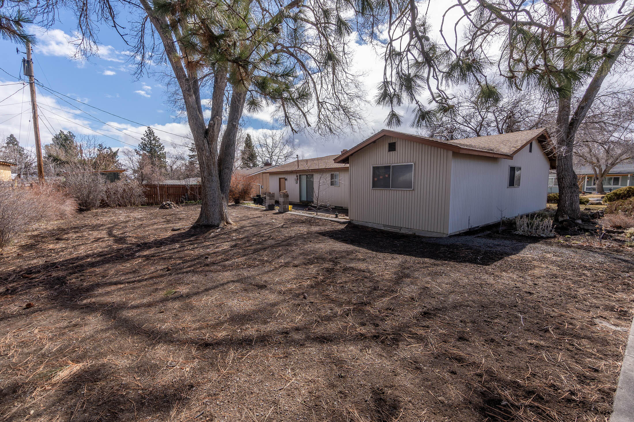 1306 NE Thompson Drive