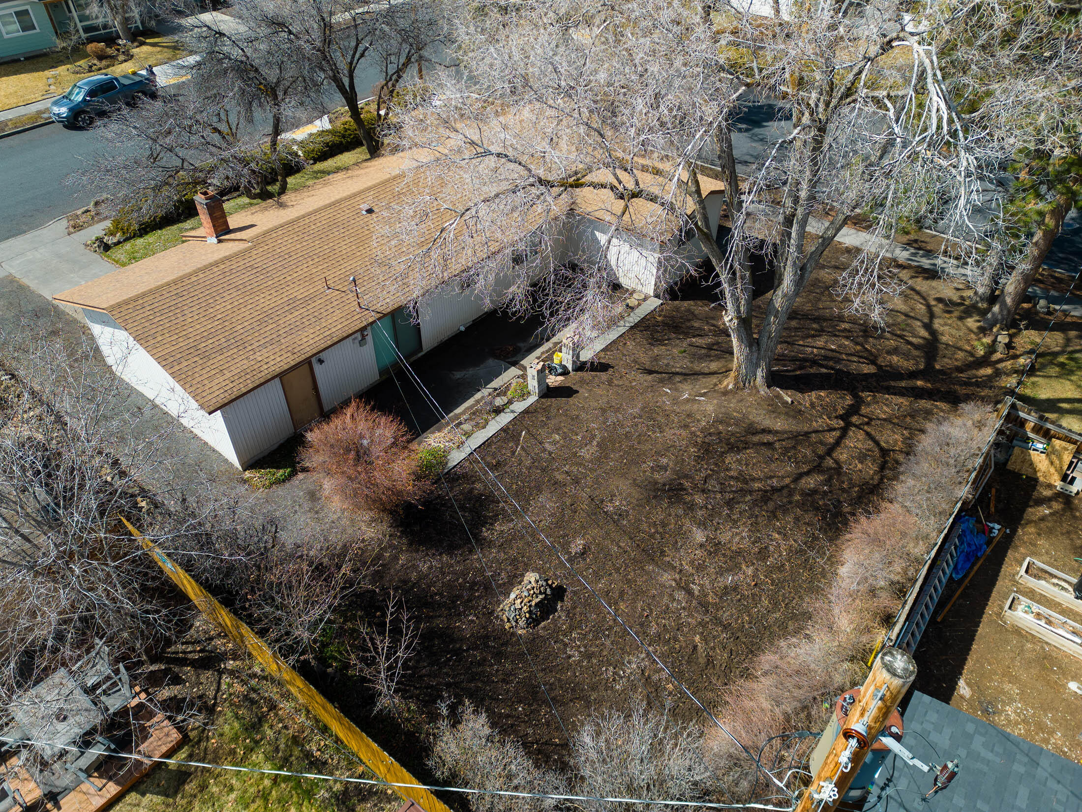 1306 NE Thompson Drive