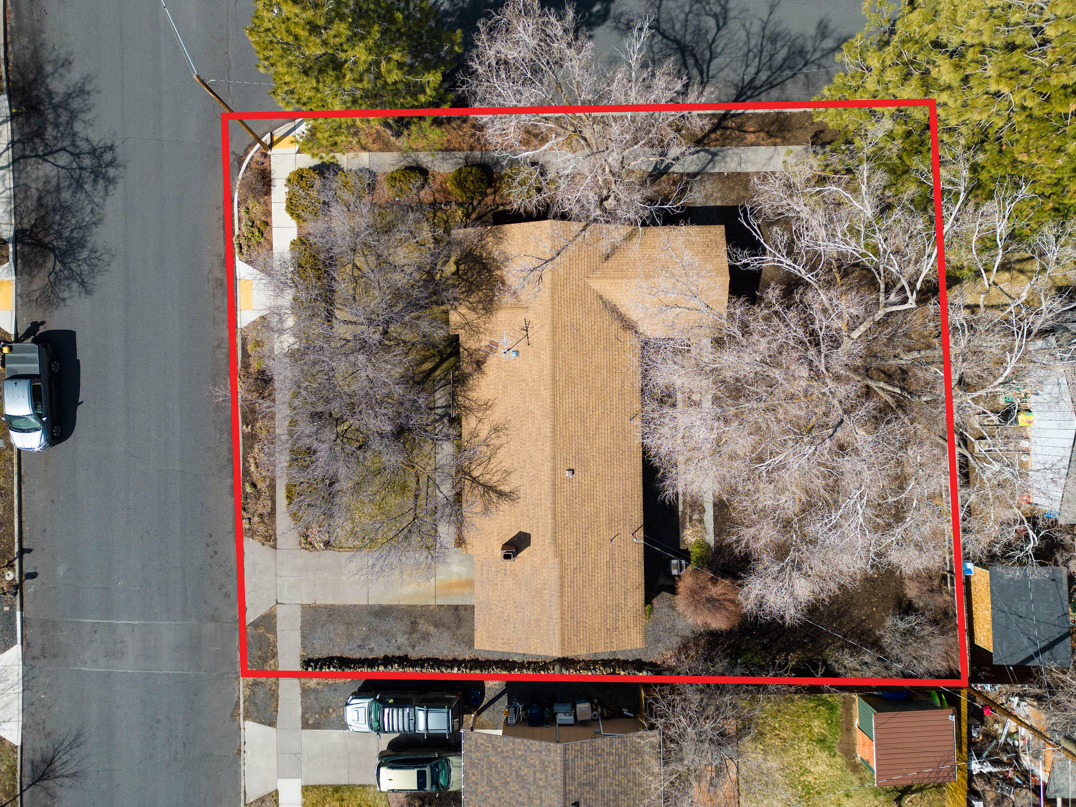 1306 NE Thompson Drive