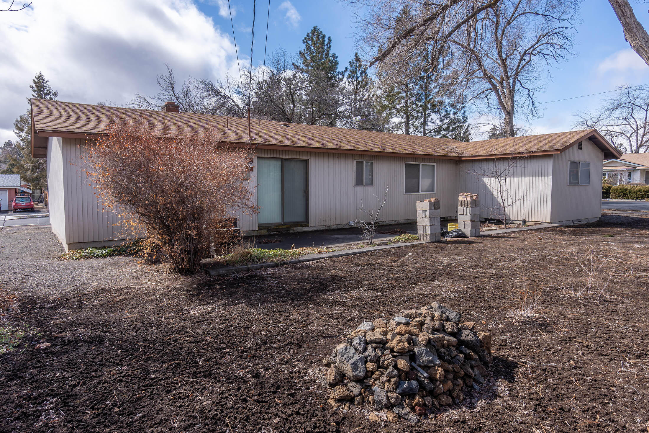 1306 NE Thompson Drive