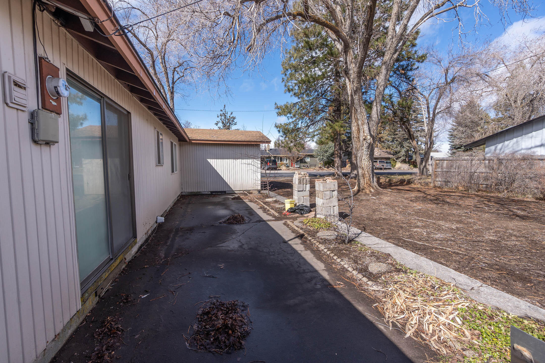 1306 NE Thompson Drive