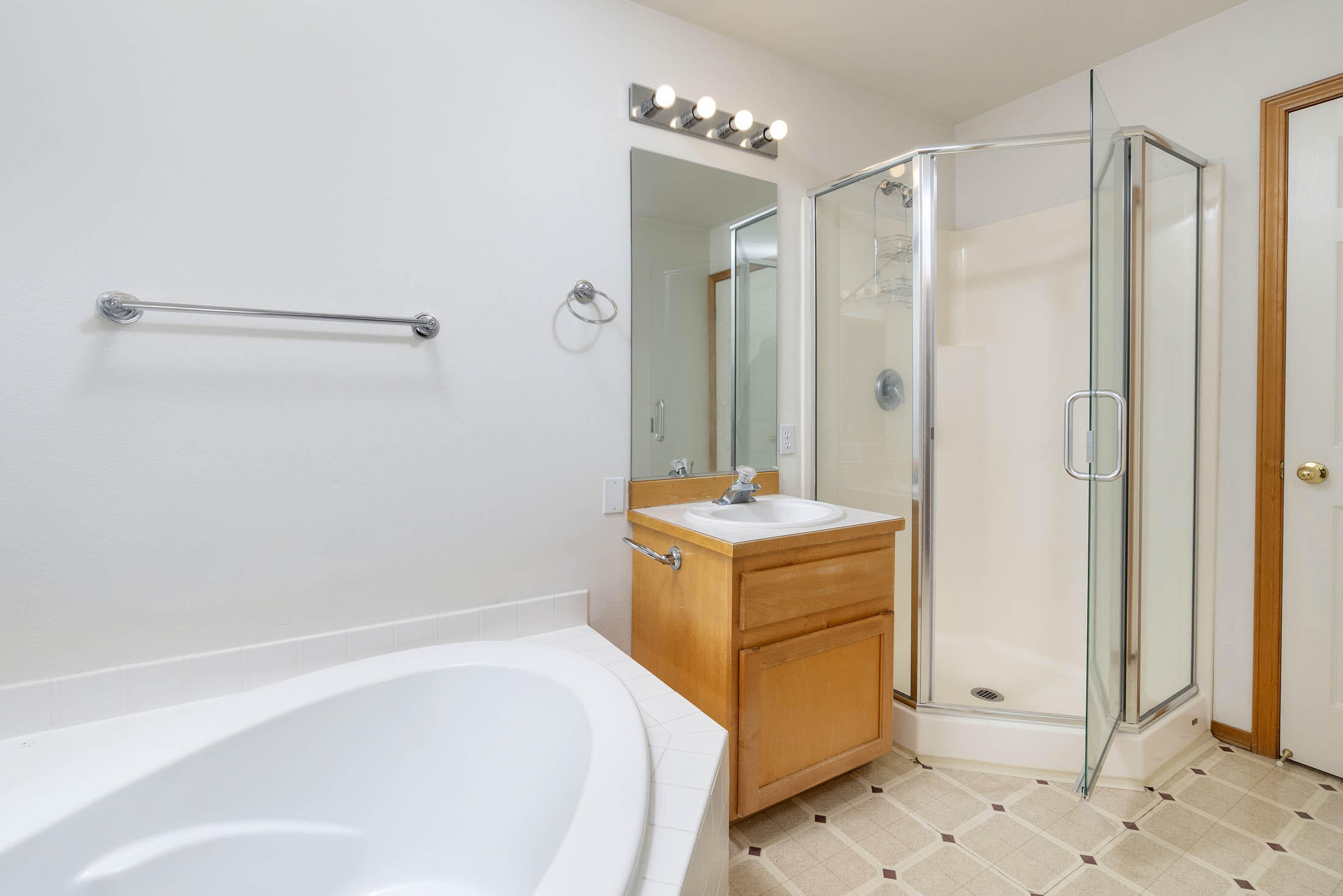 1141 Golden Pheasant Drive