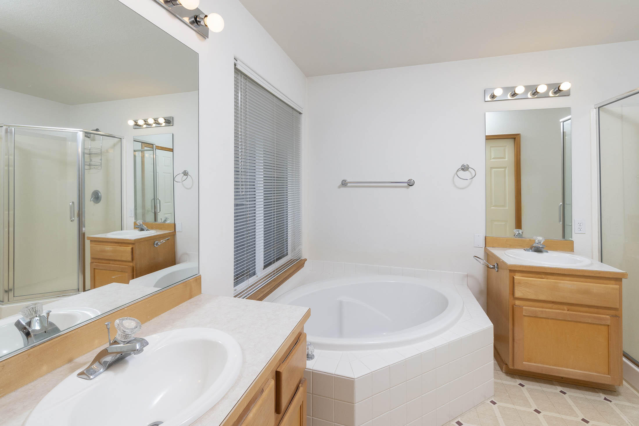 1141 Golden Pheasant Drive
